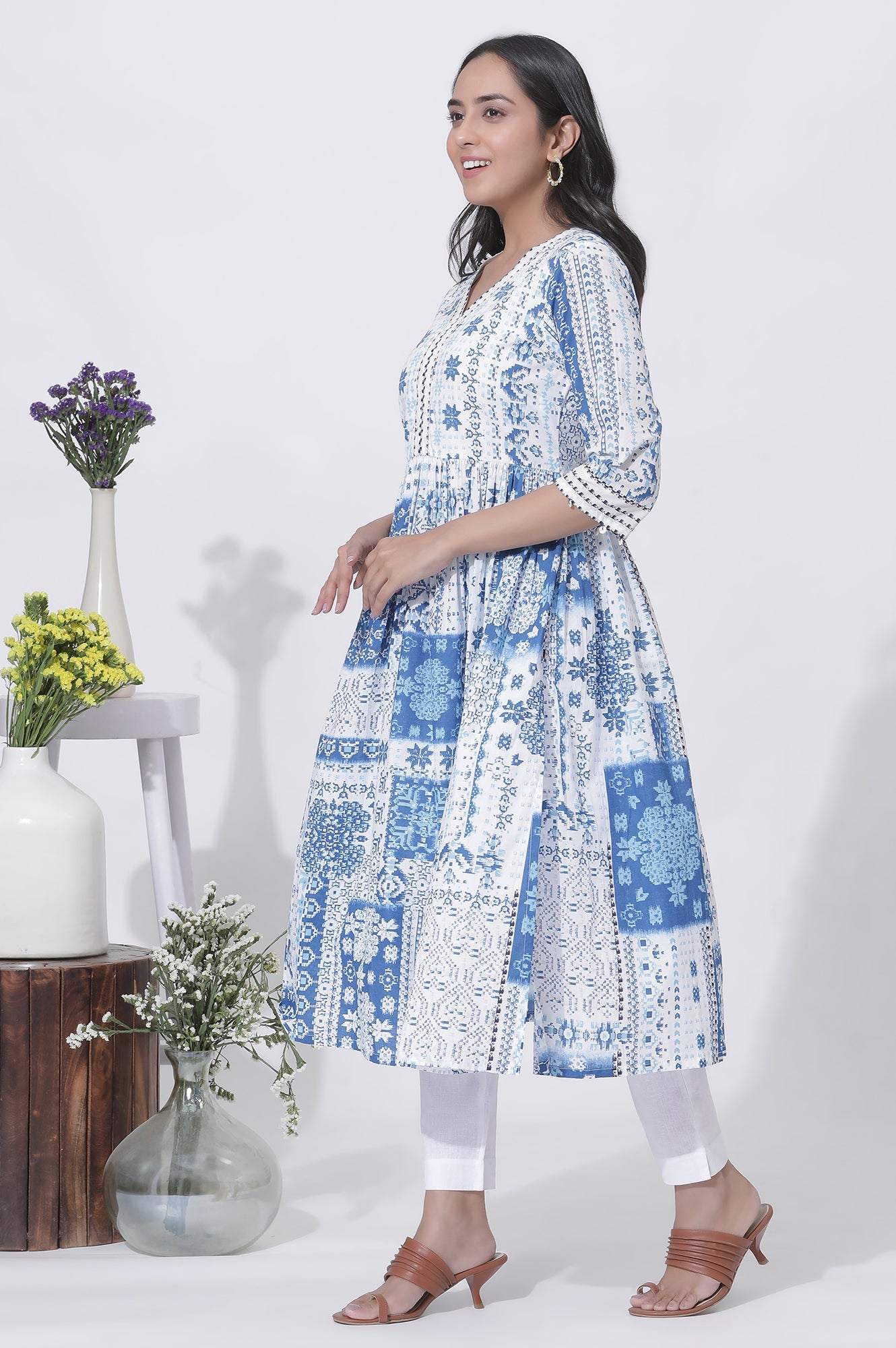 https://cdn.shopify.com/s/files/1/0776/0419/2550/files/23AUWS19904-121910_3.jpg?v=1721925315