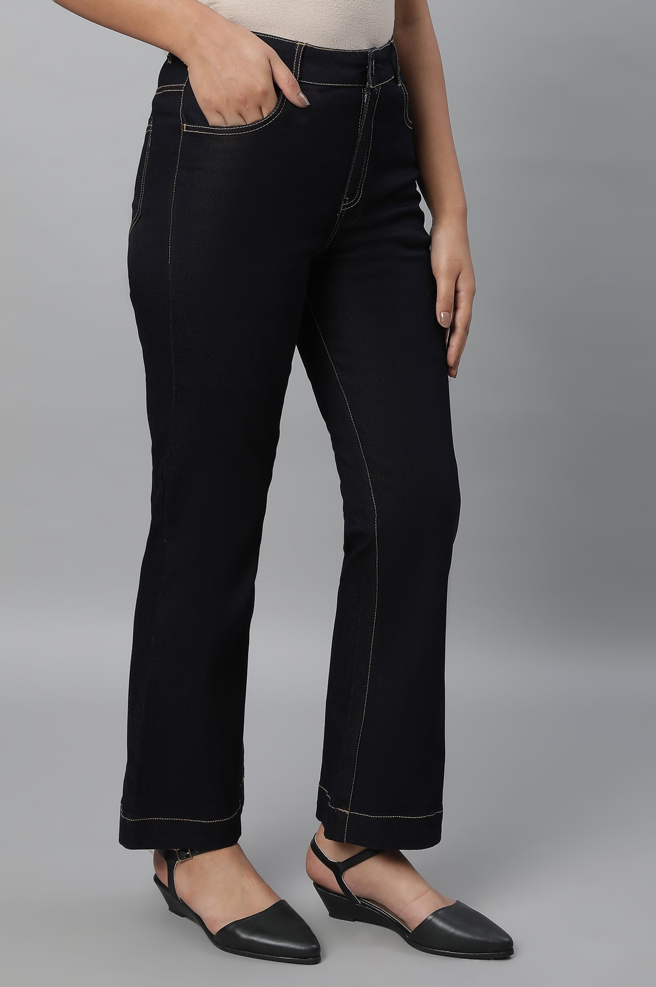 Blue Solid Boot-cut Denim Jeans with Front Zip