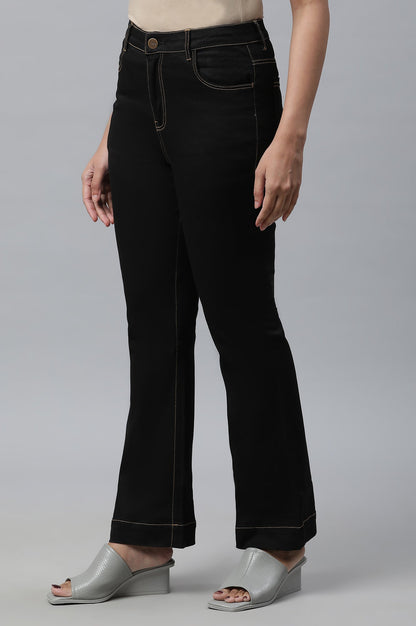 Black Solid Boot Cut Denim Jeans With Front Zip Closure