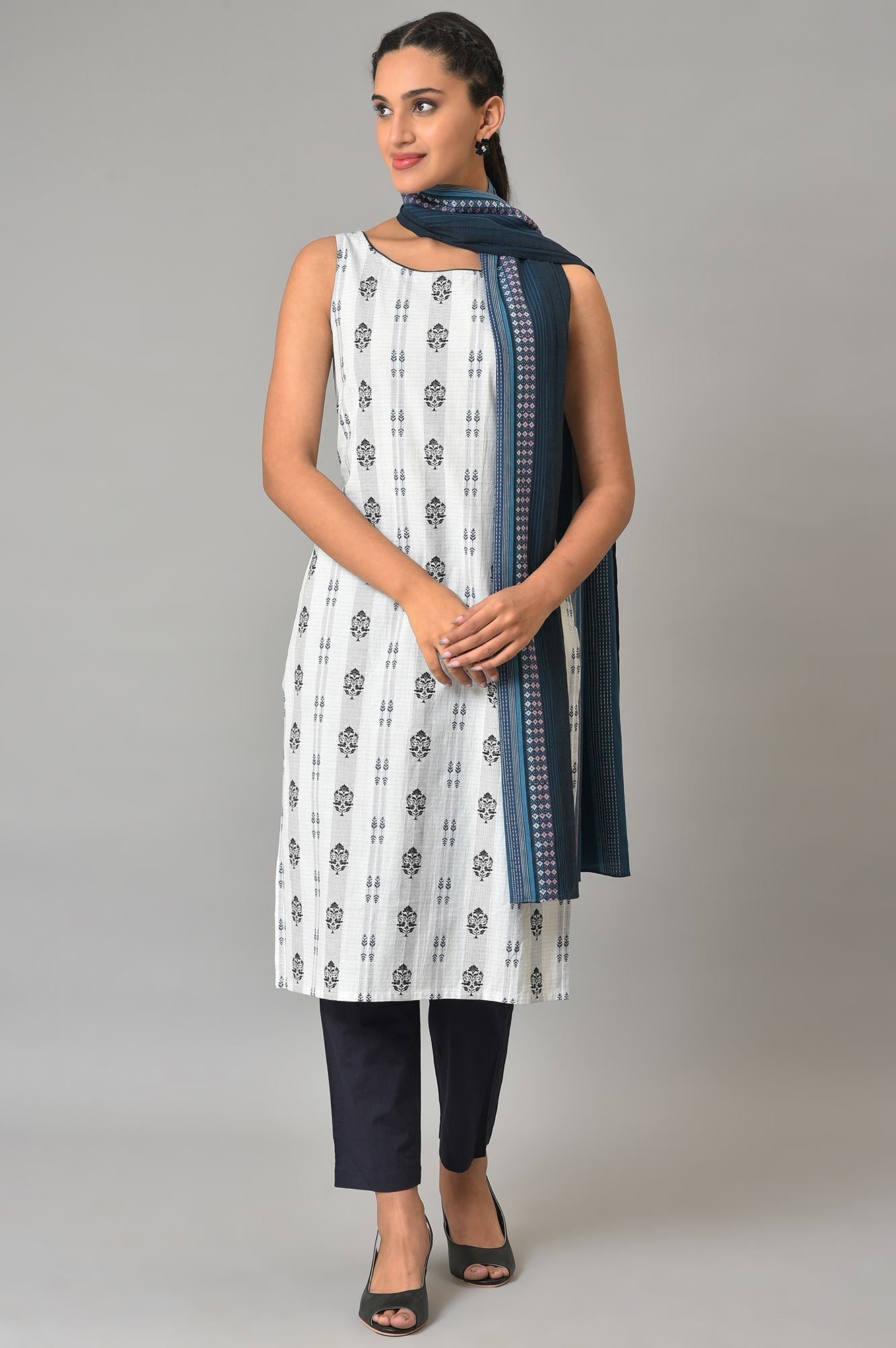 https://cdn.shopify.com/s/files/1/0776/0419/2550/files/23FEAS13783-701985_1.jpg?v=1769756266