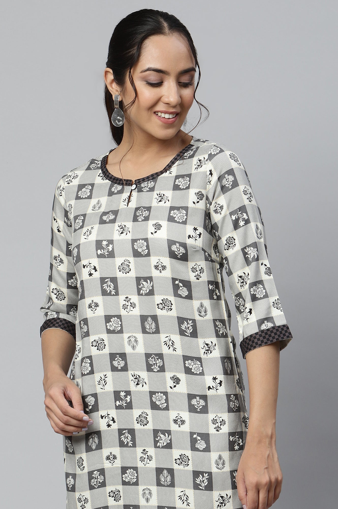 https://cdn.shopify.com/s/files/1/0776/0419/2550/files/23FEAS14262-504125_5.jpg?v=1769749652