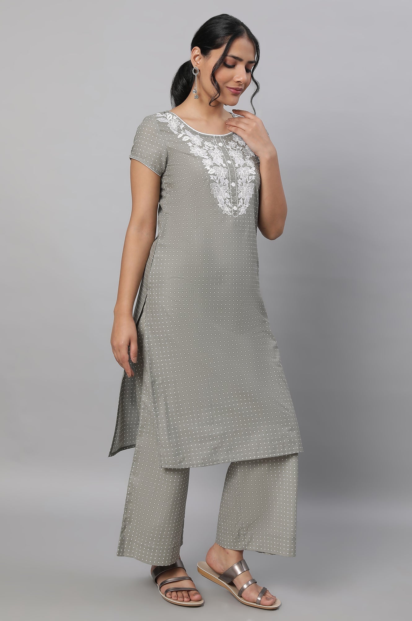 https://cdn.shopify.com/s/files/1/0776/0419/2550/files/23FEAS14263SS-505794_4.jpg?v=1769754010