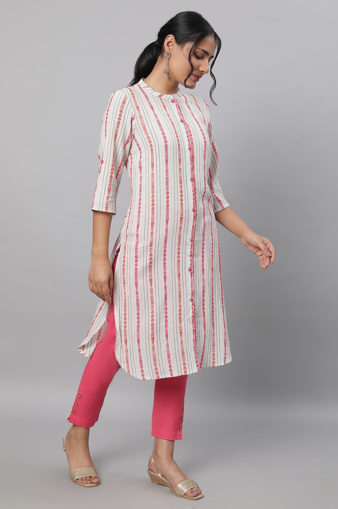 https://cdn.shopify.com/s/files/1/0776/0419/2550/files/23FEAS14279-701555_4.jpg?v=1769754433
