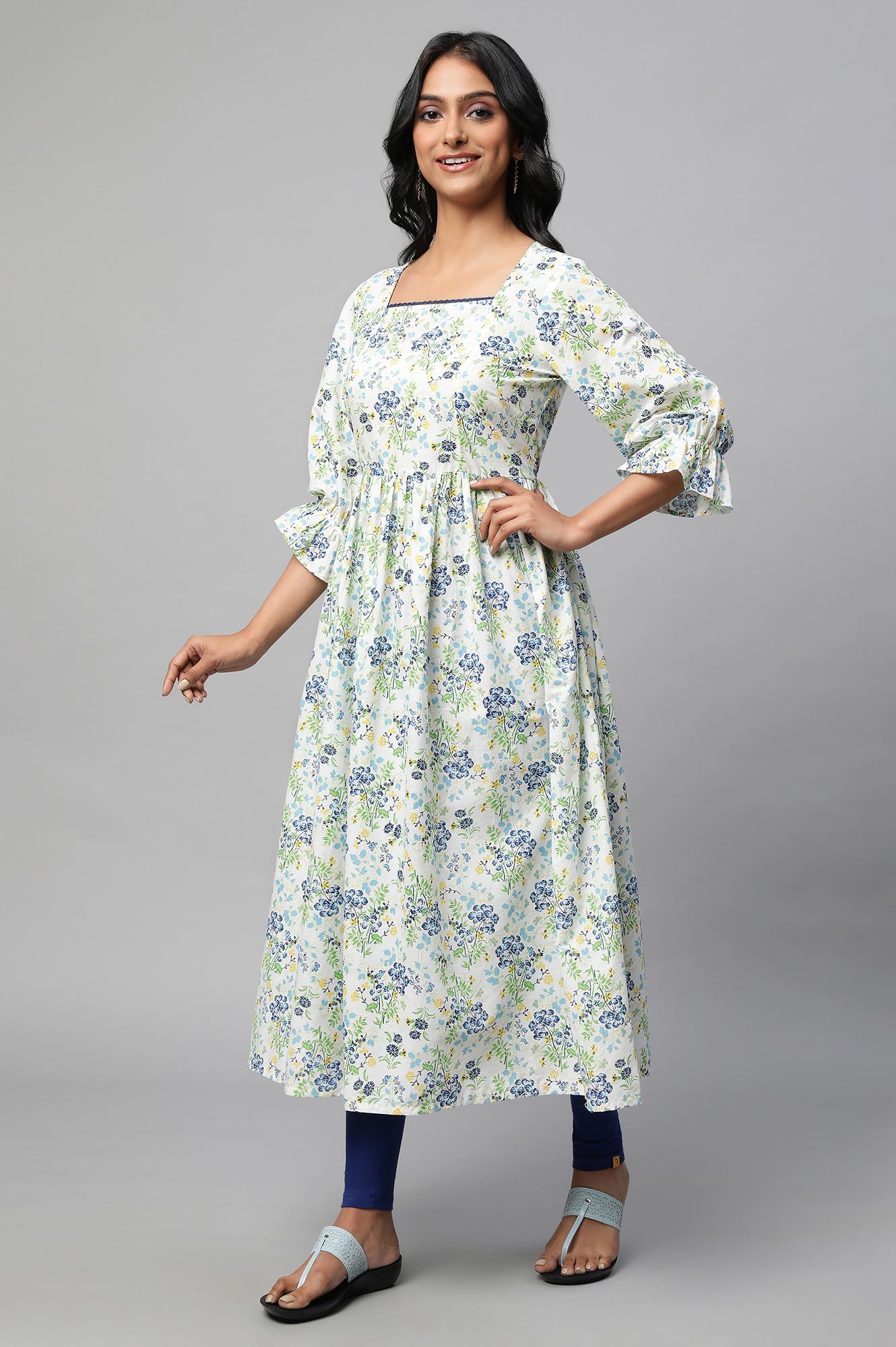 https://cdn.shopify.com/s/files/1/0776/0419/2550/files/23FEAS14321-507162_3.jpg?v=1769751660
