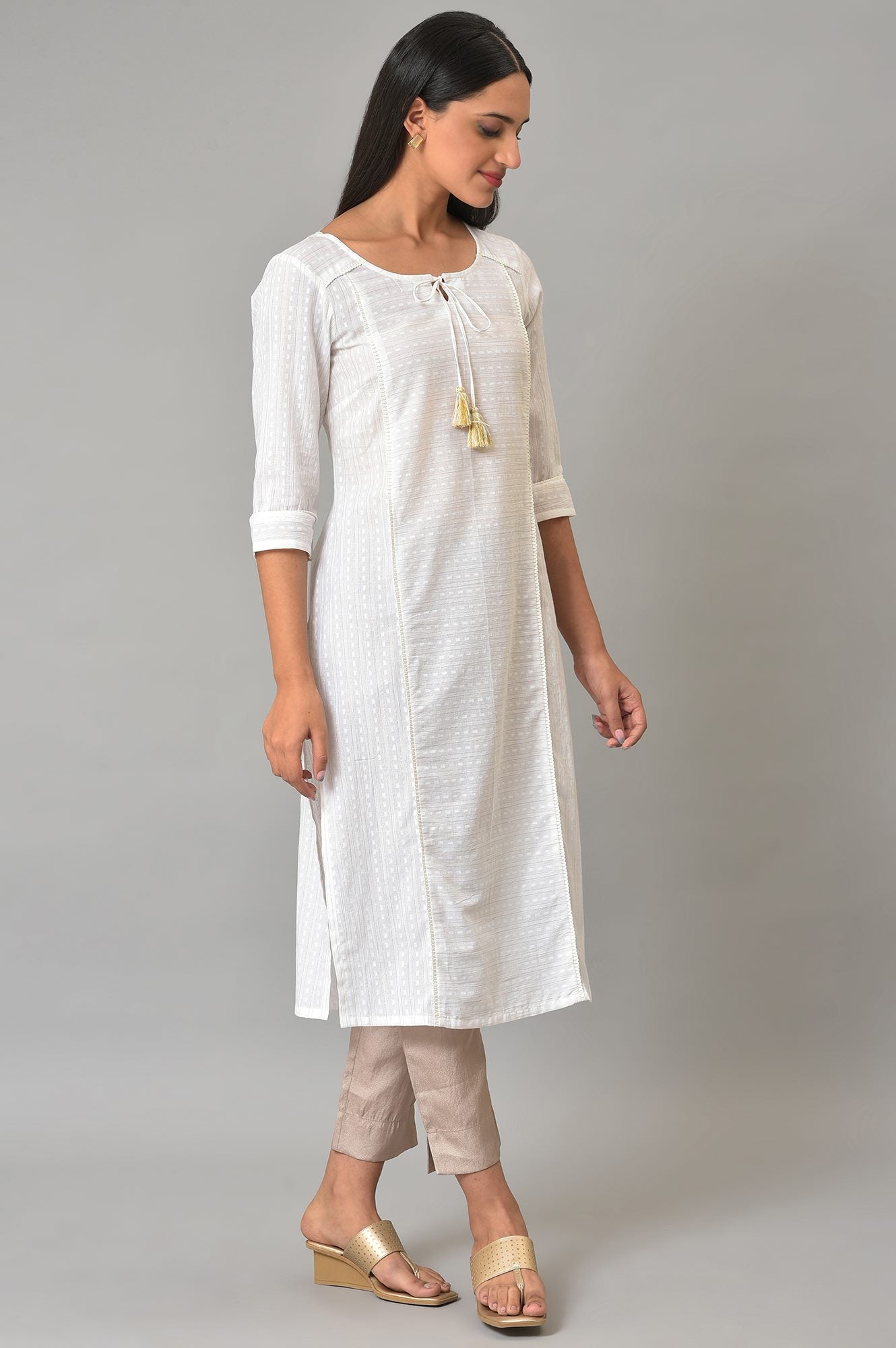 https://cdn.shopify.com/s/files/1/0776/0419/2550/files/23FEAS14459-605263_4.jpg?v=1769757333