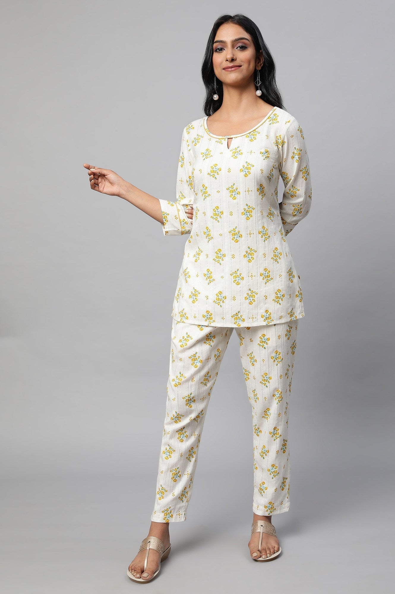 https://cdn.shopify.com/s/files/1/0776/0419/2550/files/23FEAS30368-507204_5.jpg?v=1769759042