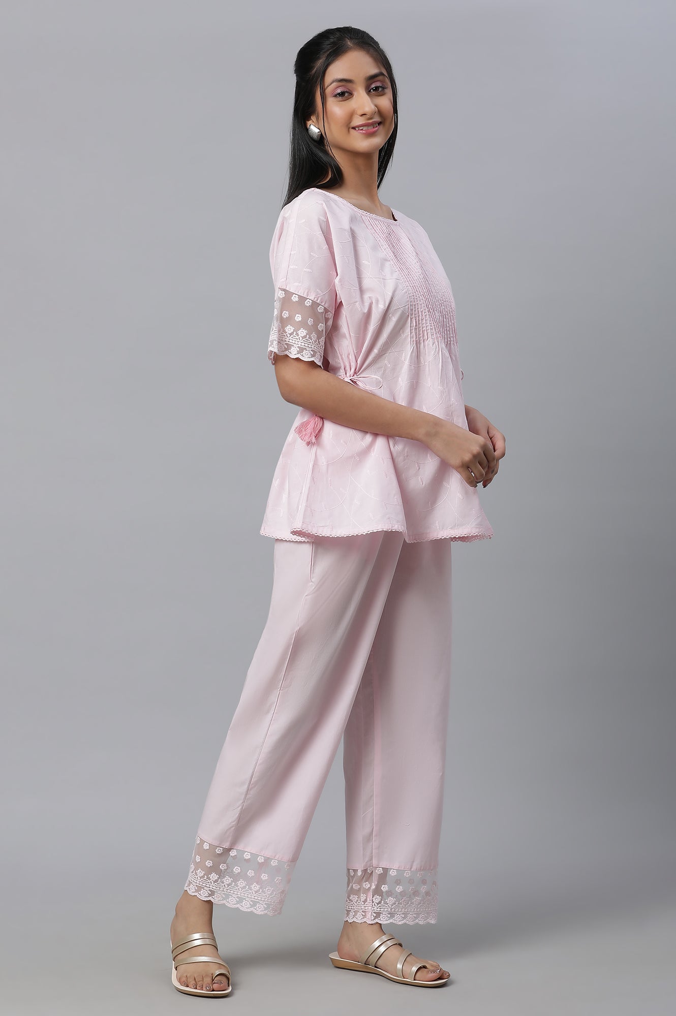 https://cdn.shopify.com/s/files/1/0776/0419/2550/files/23FED10560-605419_2.jpg?v=1769754995
