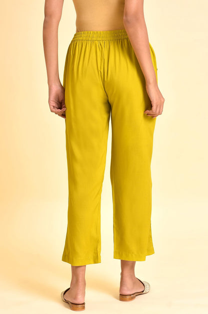 Red Geometric Printed Straight Kurta with Straight pant Set