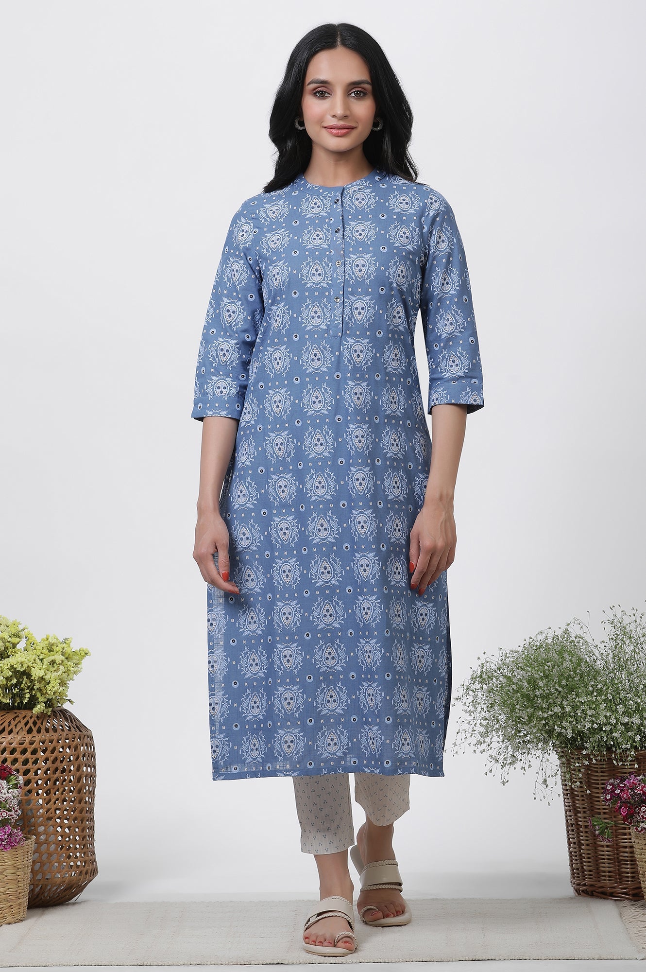 Blue Printed Casual Kurta And Slim Pants Set