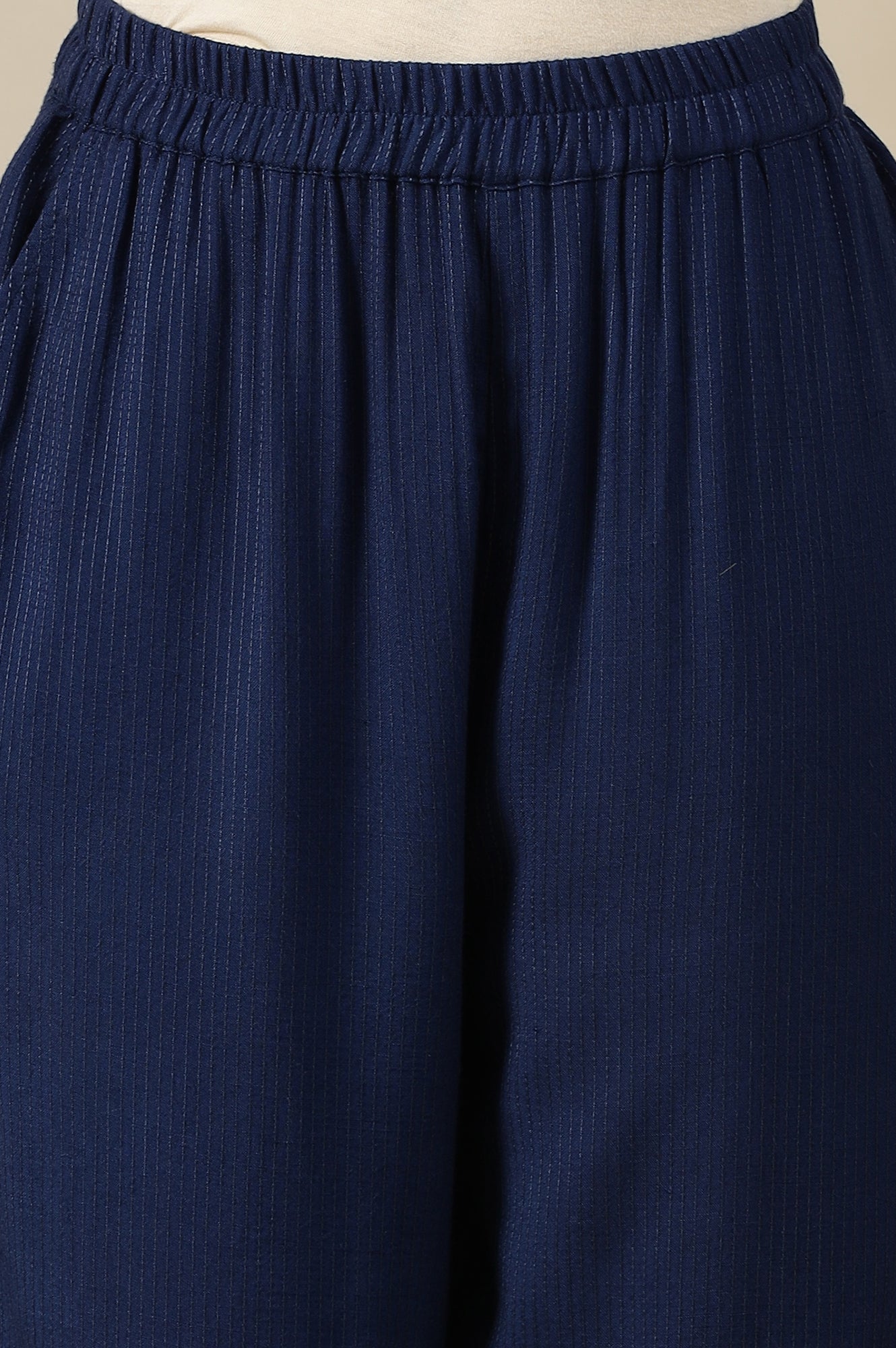 https://cdn.shopify.com/s/files/1/0776/0419/2550/files/24AUAS15270-704978_8.jpg?v=1769759630