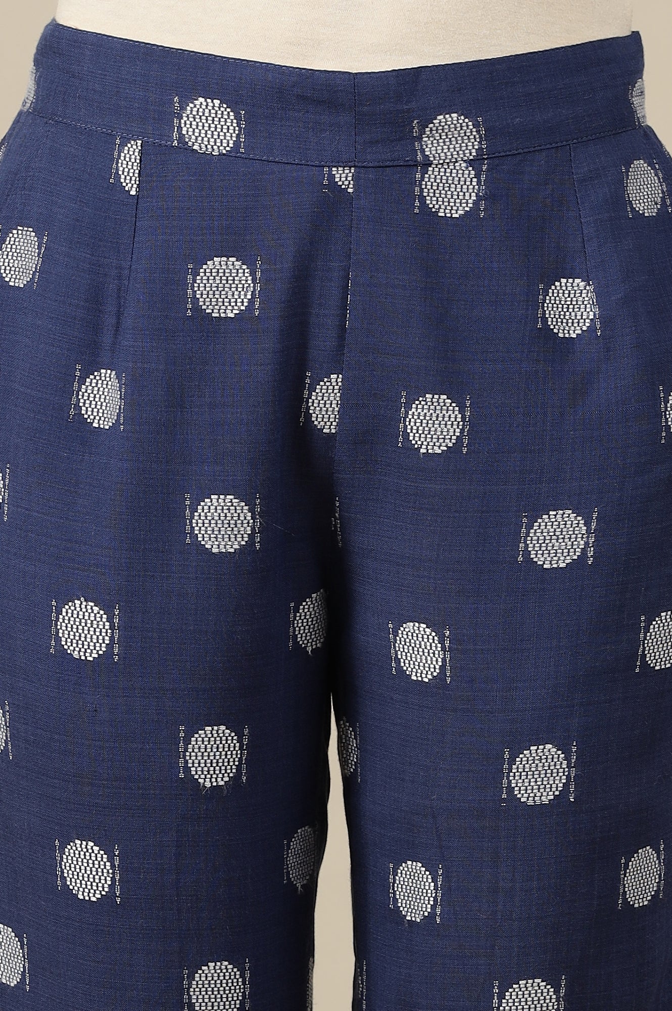 https://cdn.shopify.com/s/files/1/0776/0419/2550/files/24AUAS15273-704969_9.jpg?v=1769759828