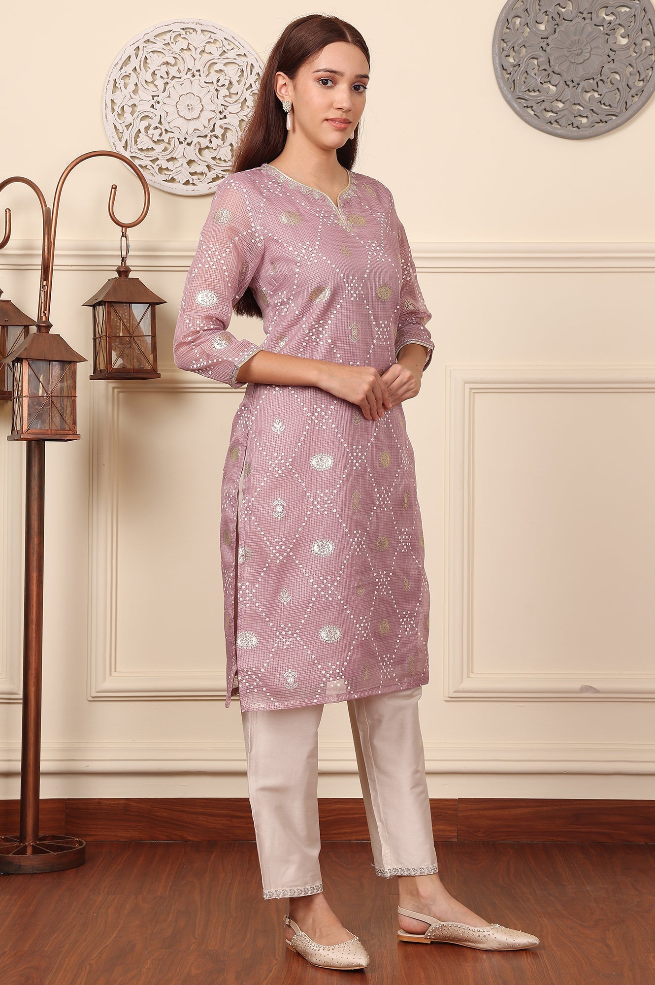 Purple Geometric Foil Printed Zari Embroidered Straight Kota Doriya Kurta