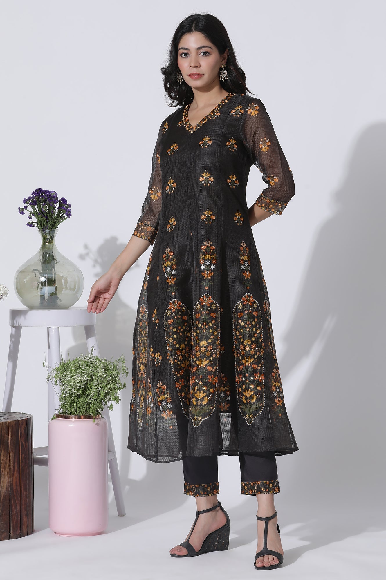 https://cdn.shopify.com/s/files/1/0776/0419/2550/files/24AUWS11403-123385_3.jpg?v=1723894407