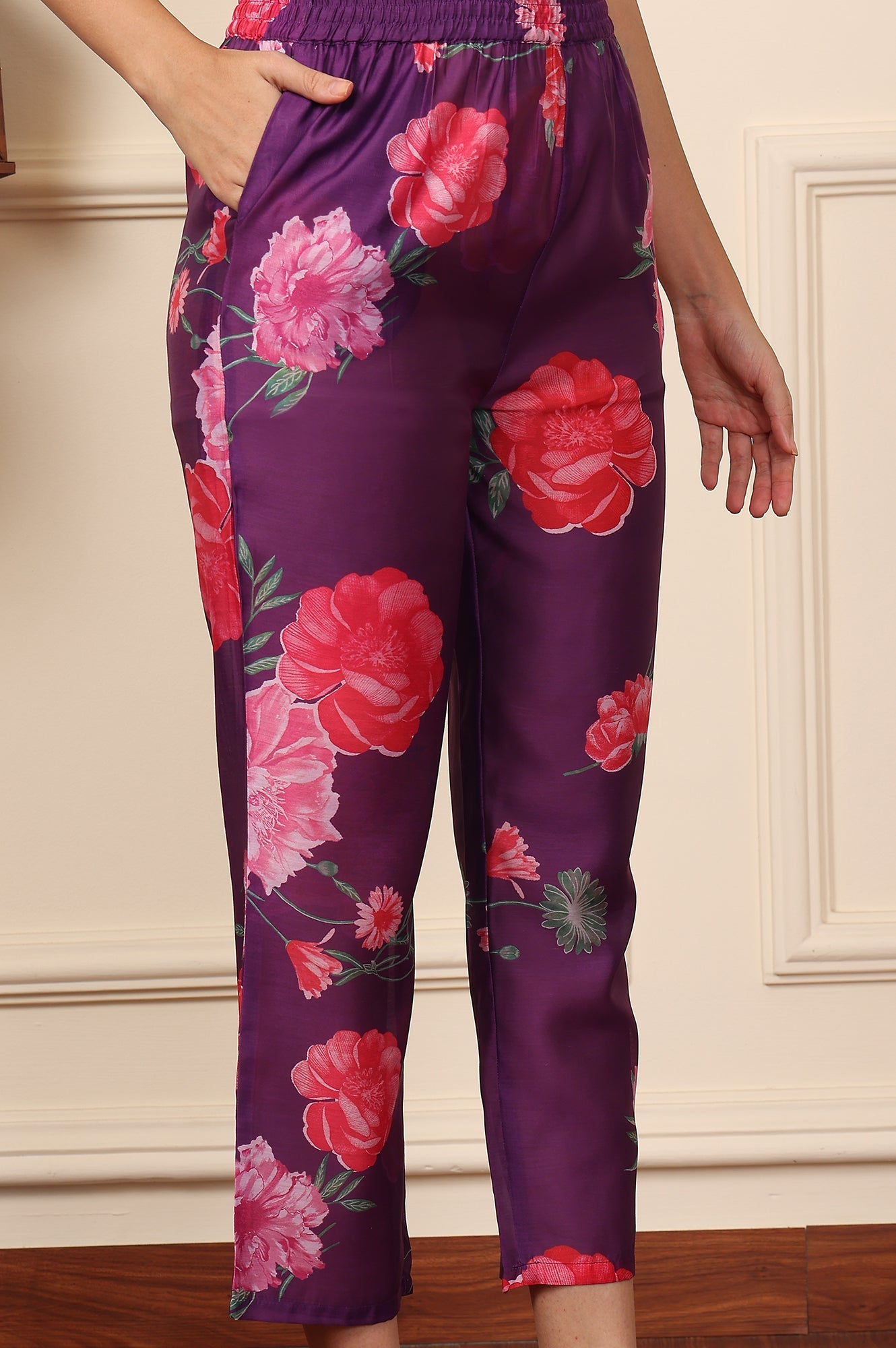 https://cdn.shopify.com/s/files/1/0776/0419/2550/files/24AUWS11564-222404_9.jpg?v=1727067469