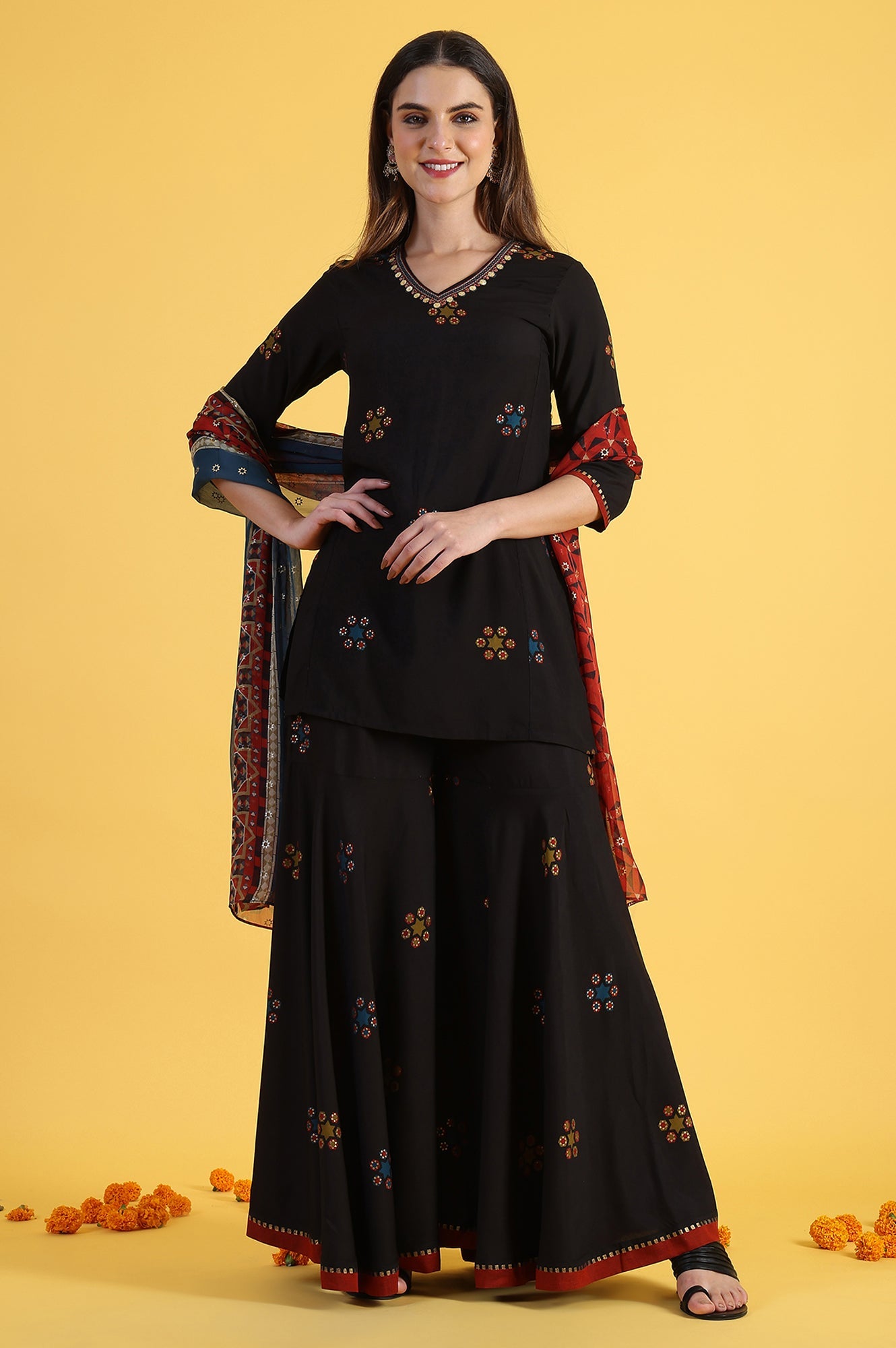 https://cdn.shopify.com/s/files/1/0776/0419/2550/files/24AUWS11667-124371_2_181eca94-9fd4-4d45-9bae-163255953830.jpg?v=1739789634