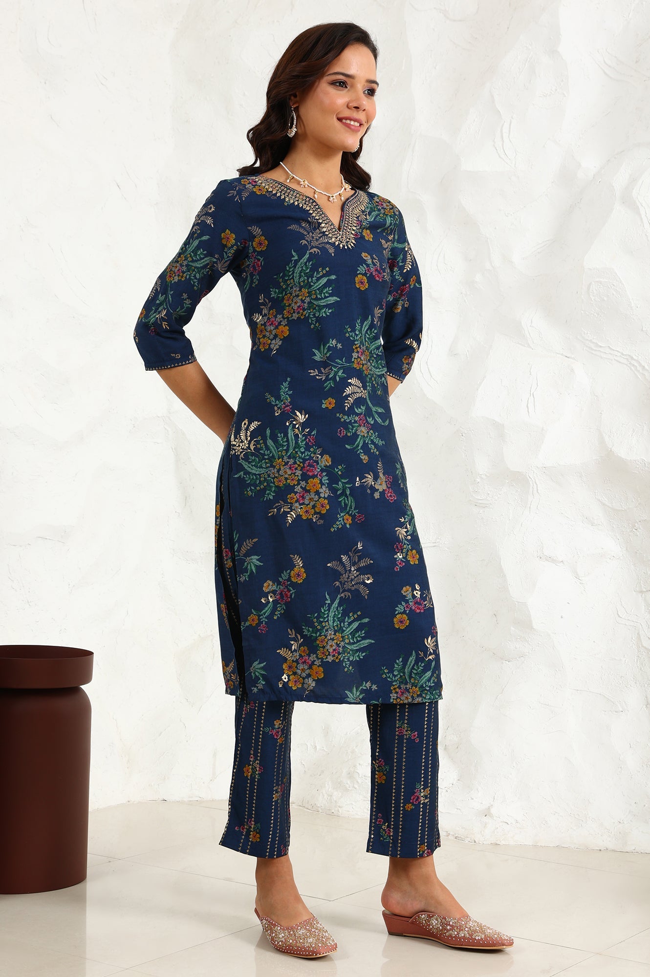 https://cdn.shopify.com/s/files/1/0776/0419/2550/files/24AUWS11761-125031_6_7f3a5114-1468-494a-9796-d4d050835dbb.jpg?v=1726123527
