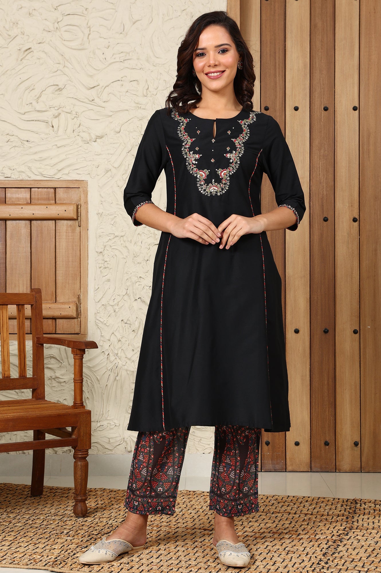 https://cdn.shopify.com/s/files/1/0776/0419/2550/files/24AUWS11766-222419_2_62d87c53-de5f-48fd-bff8-c9cd49f21de1.jpg?v=1726123594
