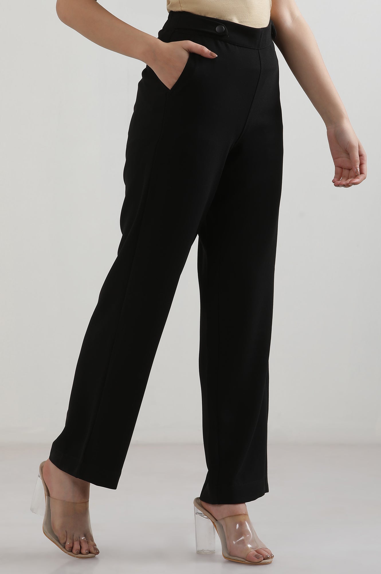 https://cdn.shopify.com/s/files/1/0776/0419/2550/files/24CRE60205-605631_5.jpg?v=1740047611