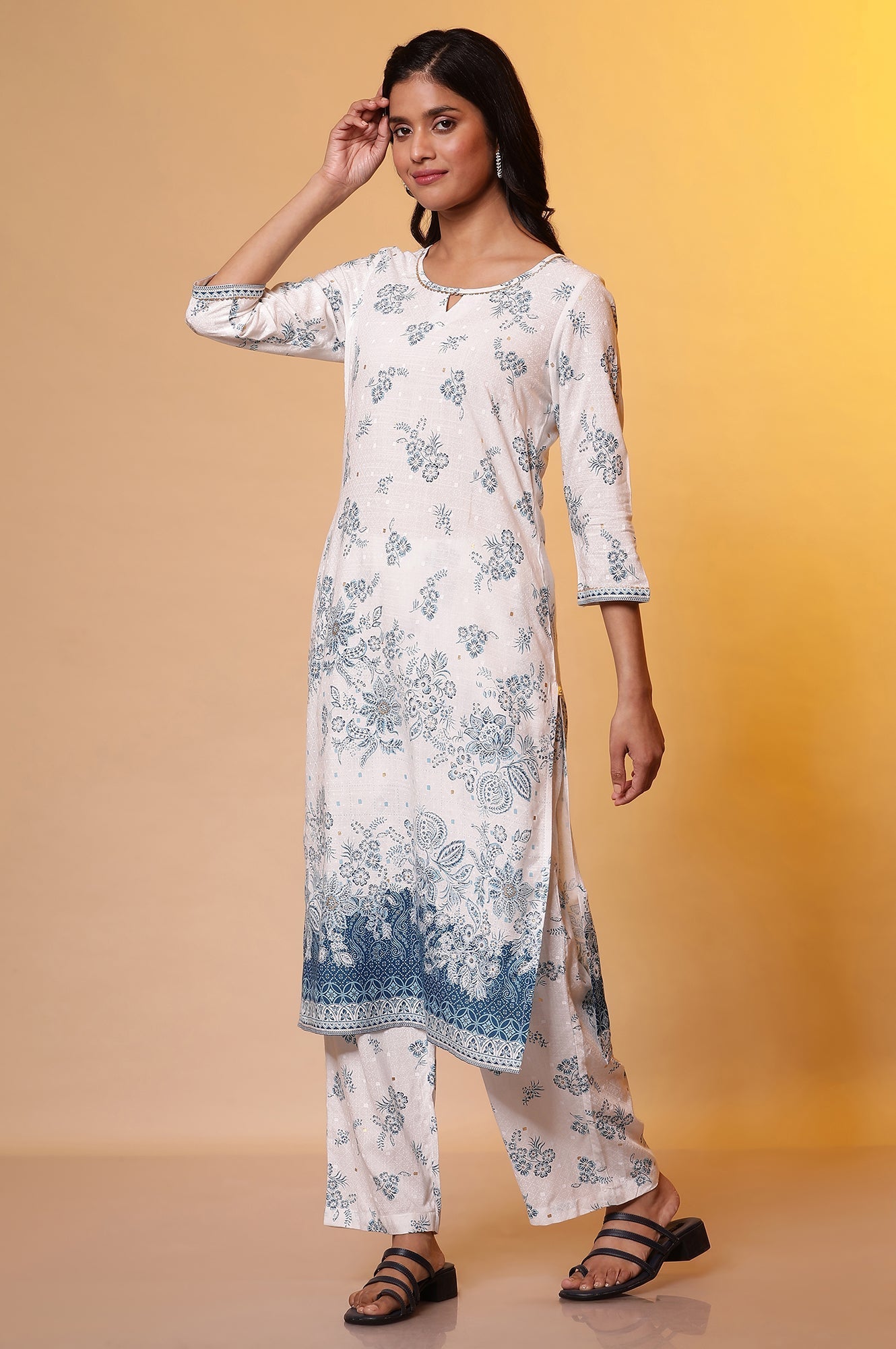 https://cdn.shopify.com/s/files/1/0776/0419/2550/files/24FEAS14853-508216_3.jpg?v=1769757245