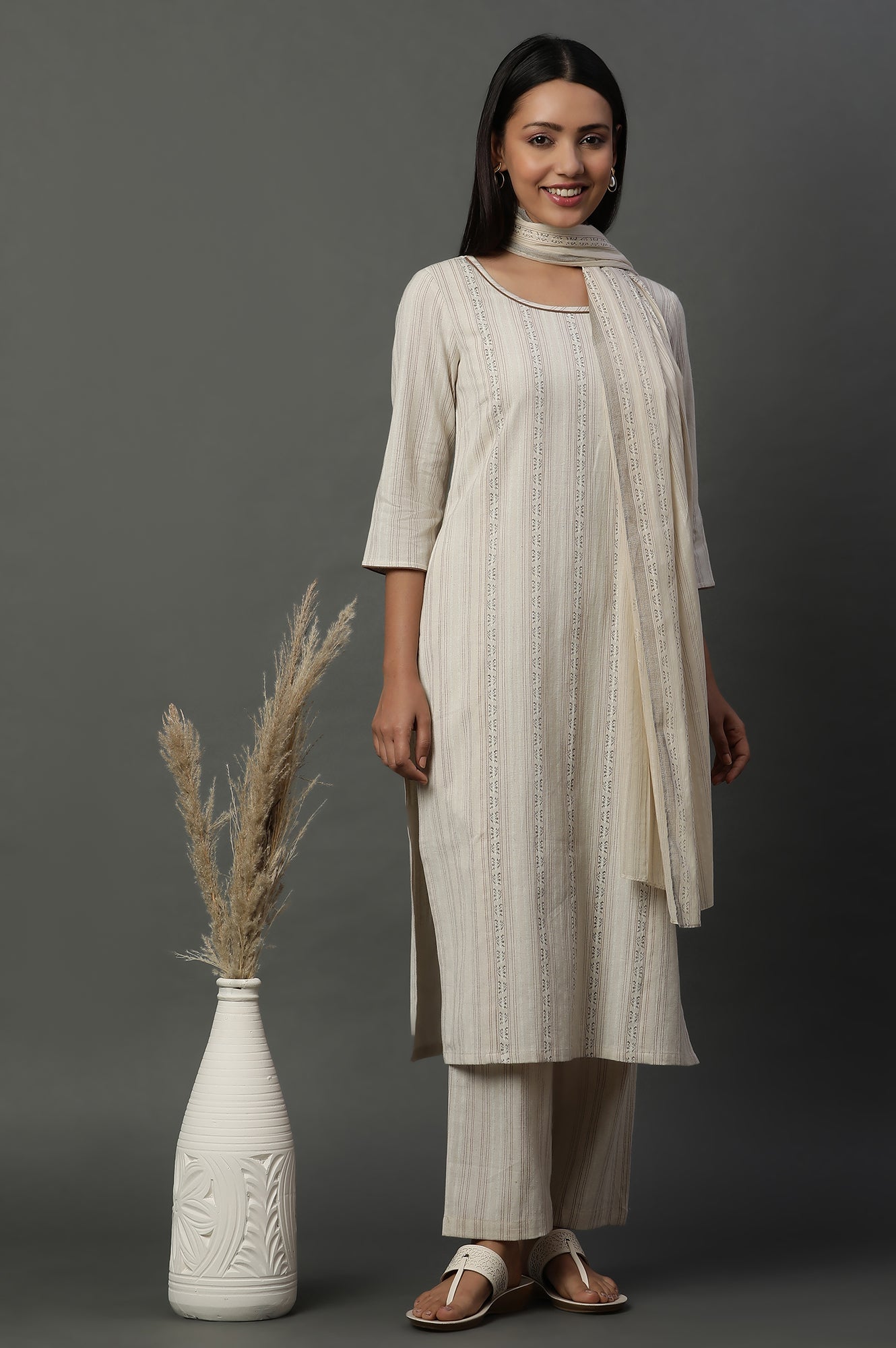 https://cdn.shopify.com/s/files/1/0776/0419/2550/files/24FEAS15011-508033_1.jpg?v=1769750117