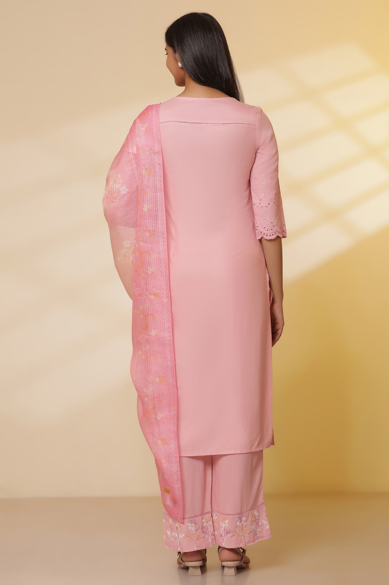 https://cdn.shopify.com/s/files/1/0776/0419/2550/files/24FEAS15016-606980_4.jpg?v=1769758958