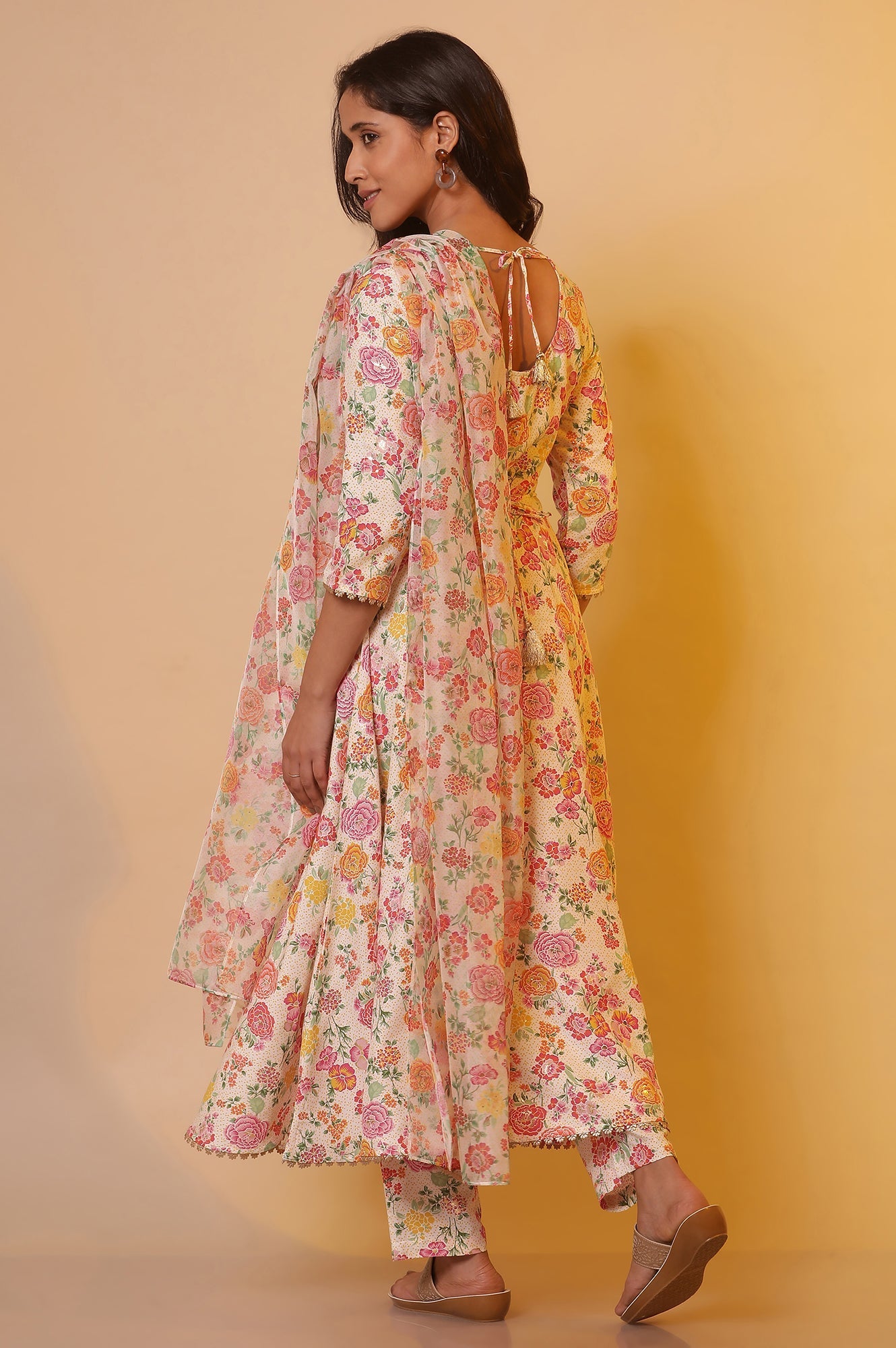 https://cdn.shopify.com/s/files/1/0776/0419/2550/files/24FEAS15048-507874_4.jpg?v=1769757220