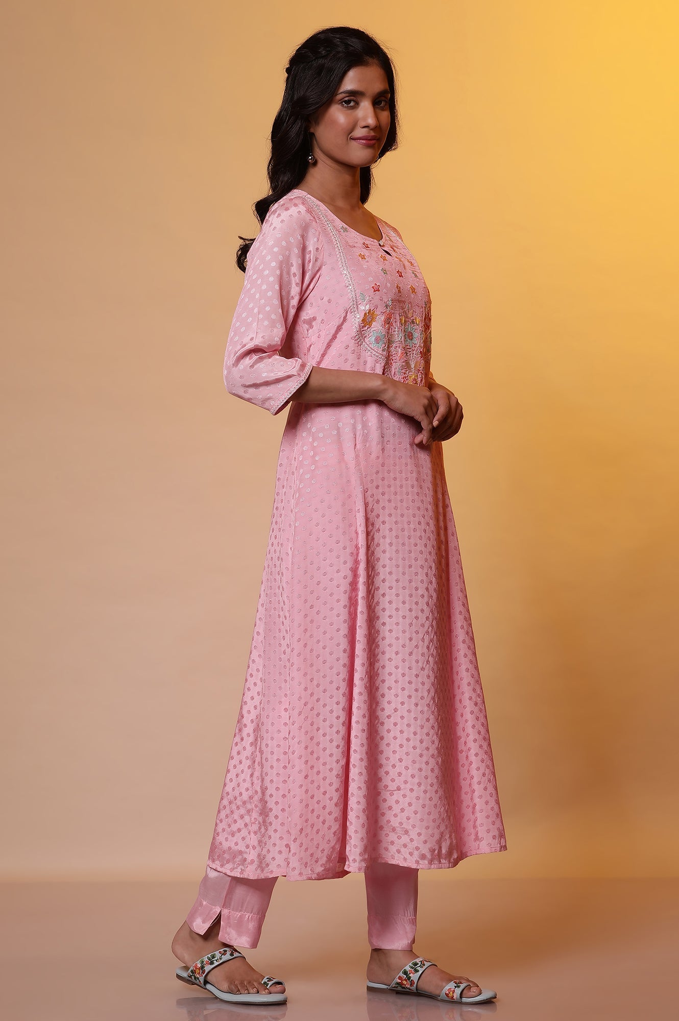https://cdn.shopify.com/s/files/1/0776/0419/2550/files/24FEAS15223-607195_3.jpg?v=1769750475