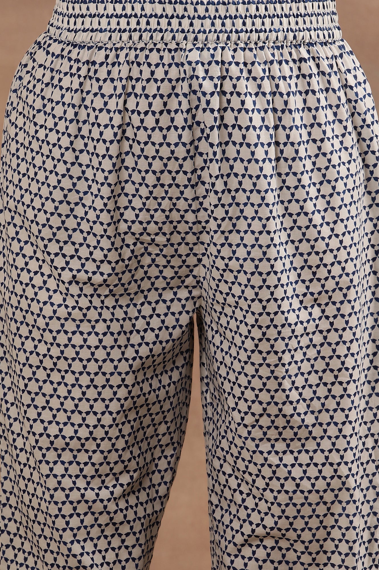 https://cdn.shopify.com/s/files/1/0776/0419/2550/files/24FEWS10596-122989_8.jpg?v=1721926331