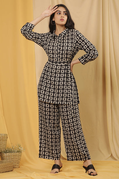 https://cdn.shopify.com/s/files/1/0776/0419/2550/files/24FEWS30955-810647_1.jpg?v=1721925235