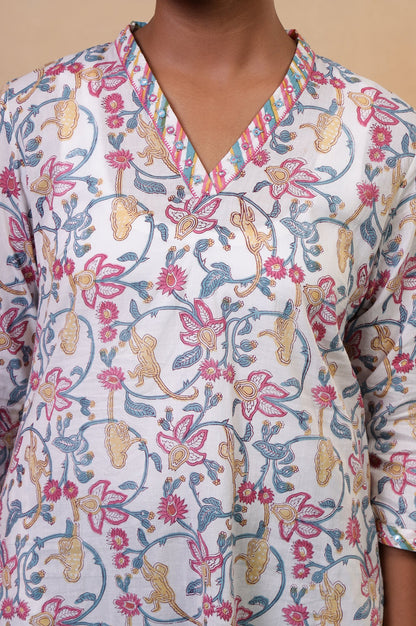 Folksong Whisper White Floral Mirror Work Cotton Straight Kurta