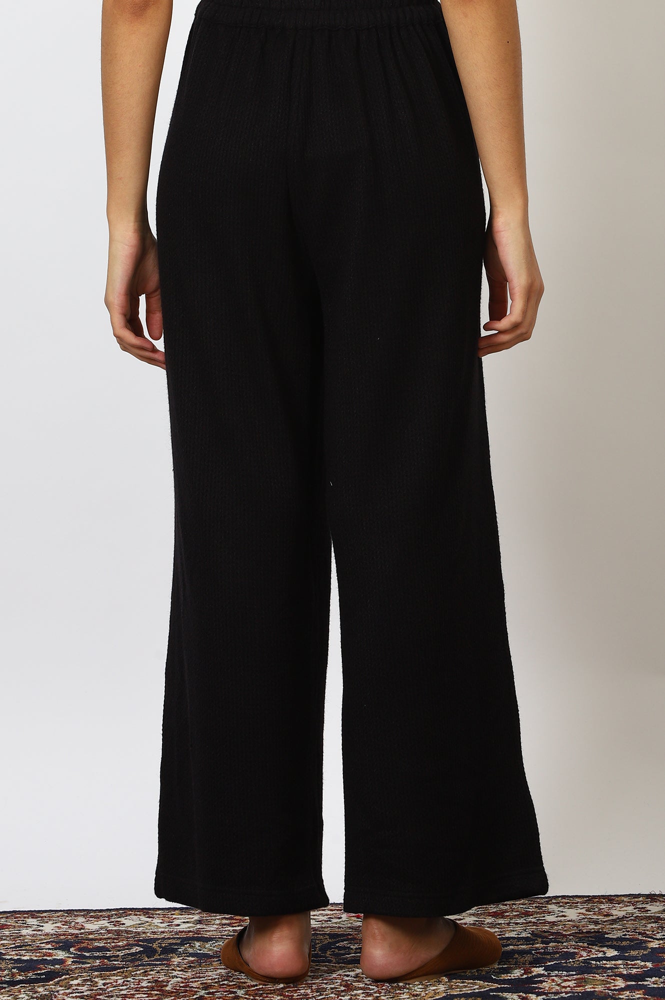 https://cdn.shopify.com/s/files/1/0776/0419/2550/files/24NOW63097-314154_3.jpg?v=1737464344