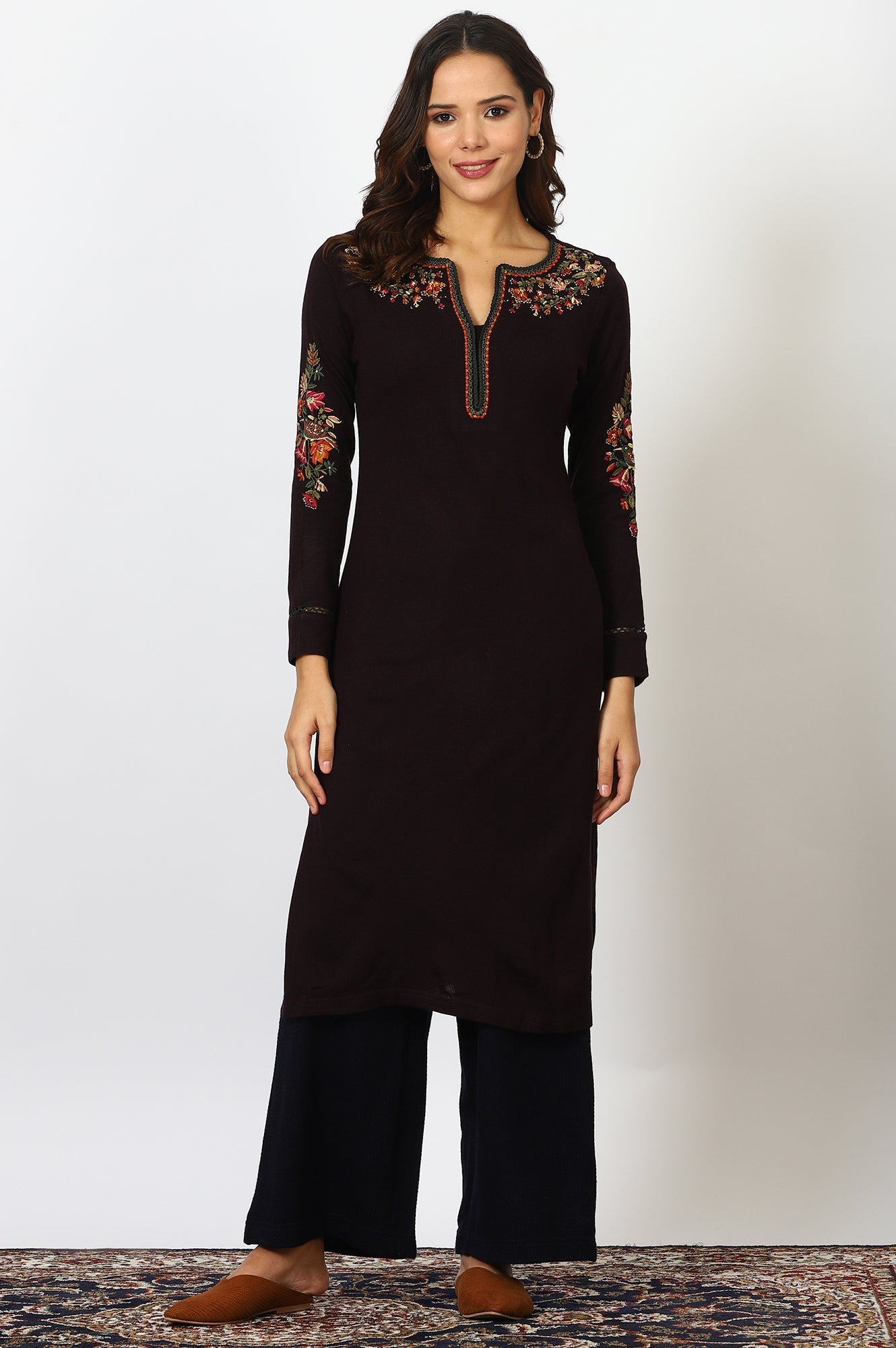 https://cdn.shopify.com/s/files/1/0776/0419/2550/files/24NOW63097-314155_5_ae2db656-7d2c-4bd7-98d5-28a1fb4ffaad.jpg?v=1764652171