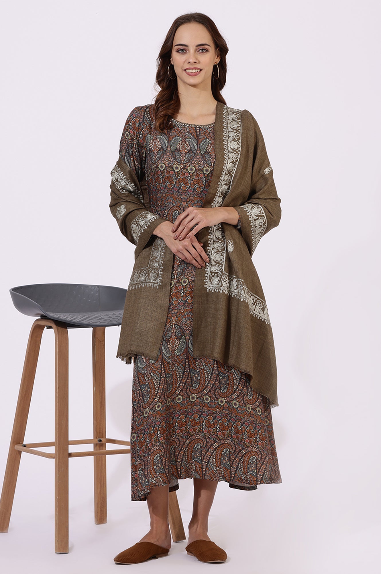 https://cdn.shopify.com/s/files/1/0776/0419/2550/files/24NOW81958-220132_1.jpg?v=1764652177