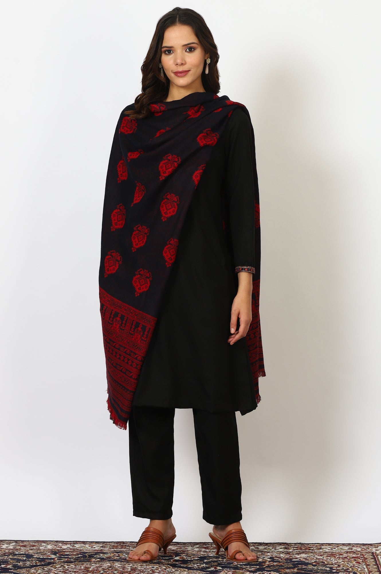 https://cdn.shopify.com/s/files/1/0776/0419/2550/files/24NOW81967-313245_2_90f7dcf1-7abe-4ac4-8d44-a9ab54162cd6.jpg?v=1764652176