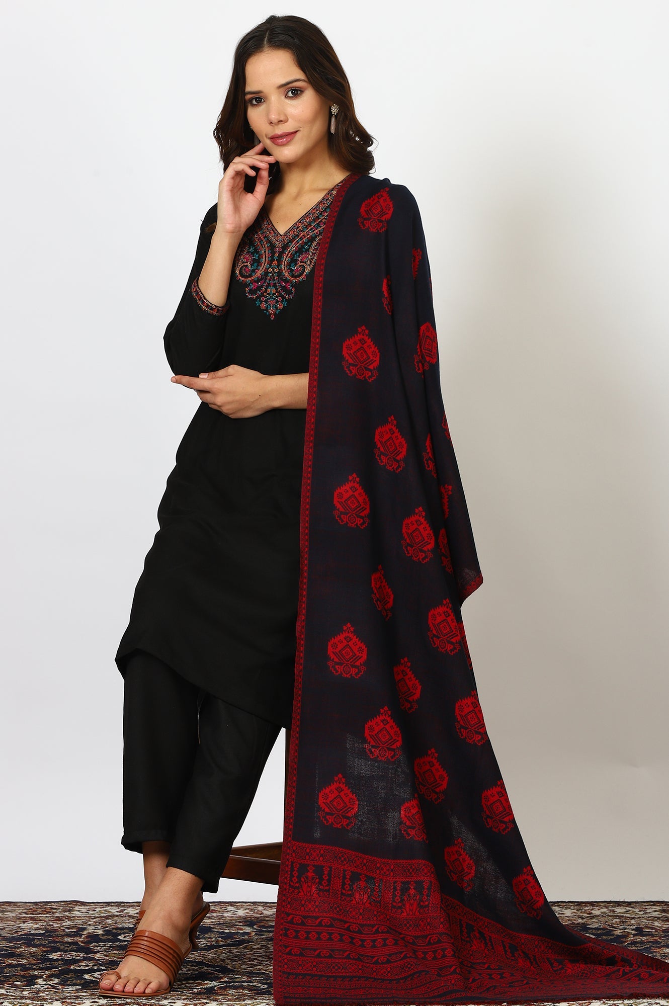 https://cdn.shopify.com/s/files/1/0776/0419/2550/files/24NOW81967-313245_3_d506e089-97c2-48bd-a929-3ec4b1f96829.jpg?v=1764652176