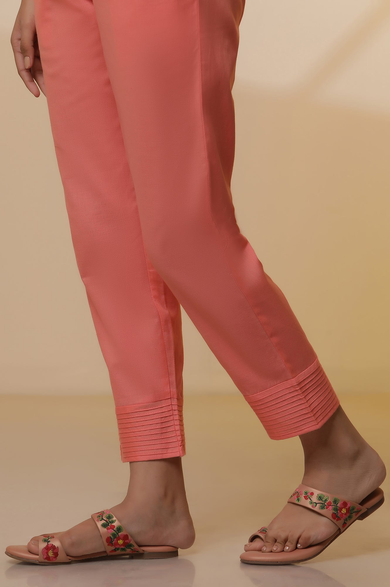 https://cdn.shopify.com/s/files/1/0776/0419/2550/files/24ONAS14474-704541_10.jpg?v=1769750187