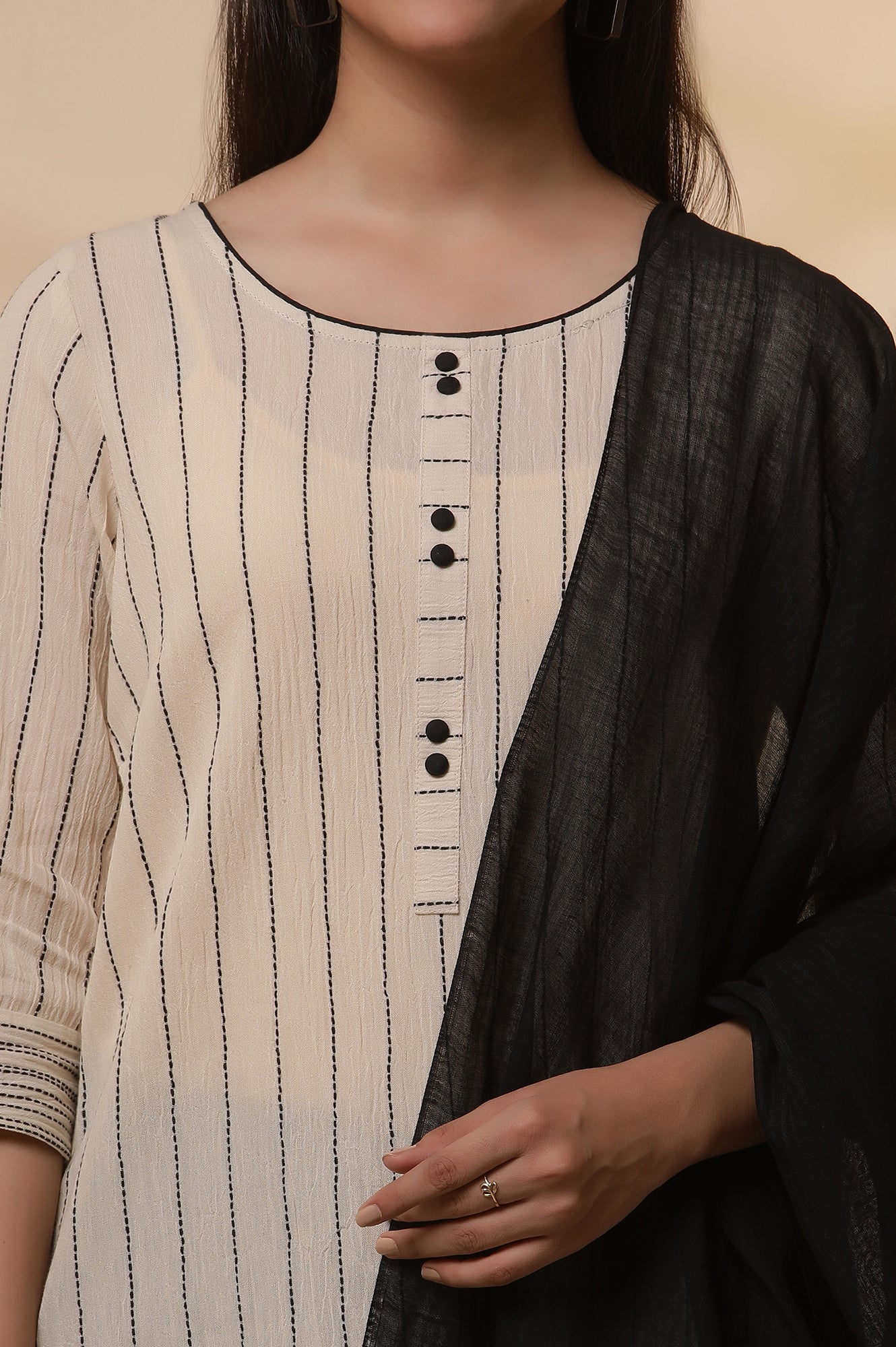 https://cdn.shopify.com/s/files/1/0776/0419/2550/files/24ONAS14811-704778_6.jpg?v=1769748958