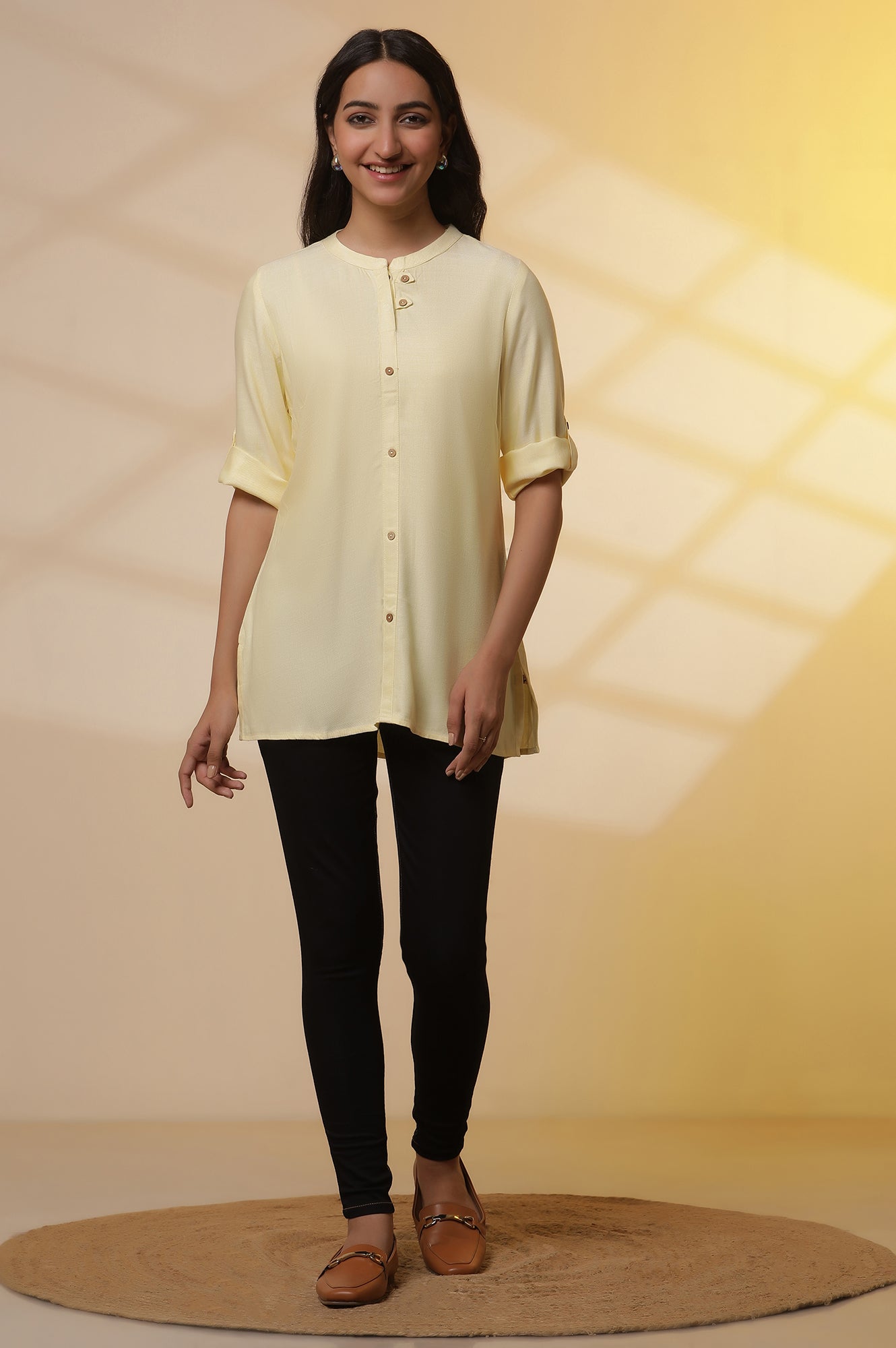 https://cdn.shopify.com/s/files/1/0776/0419/2550/files/24ONAS30314-702065_1.jpg?v=1769758184