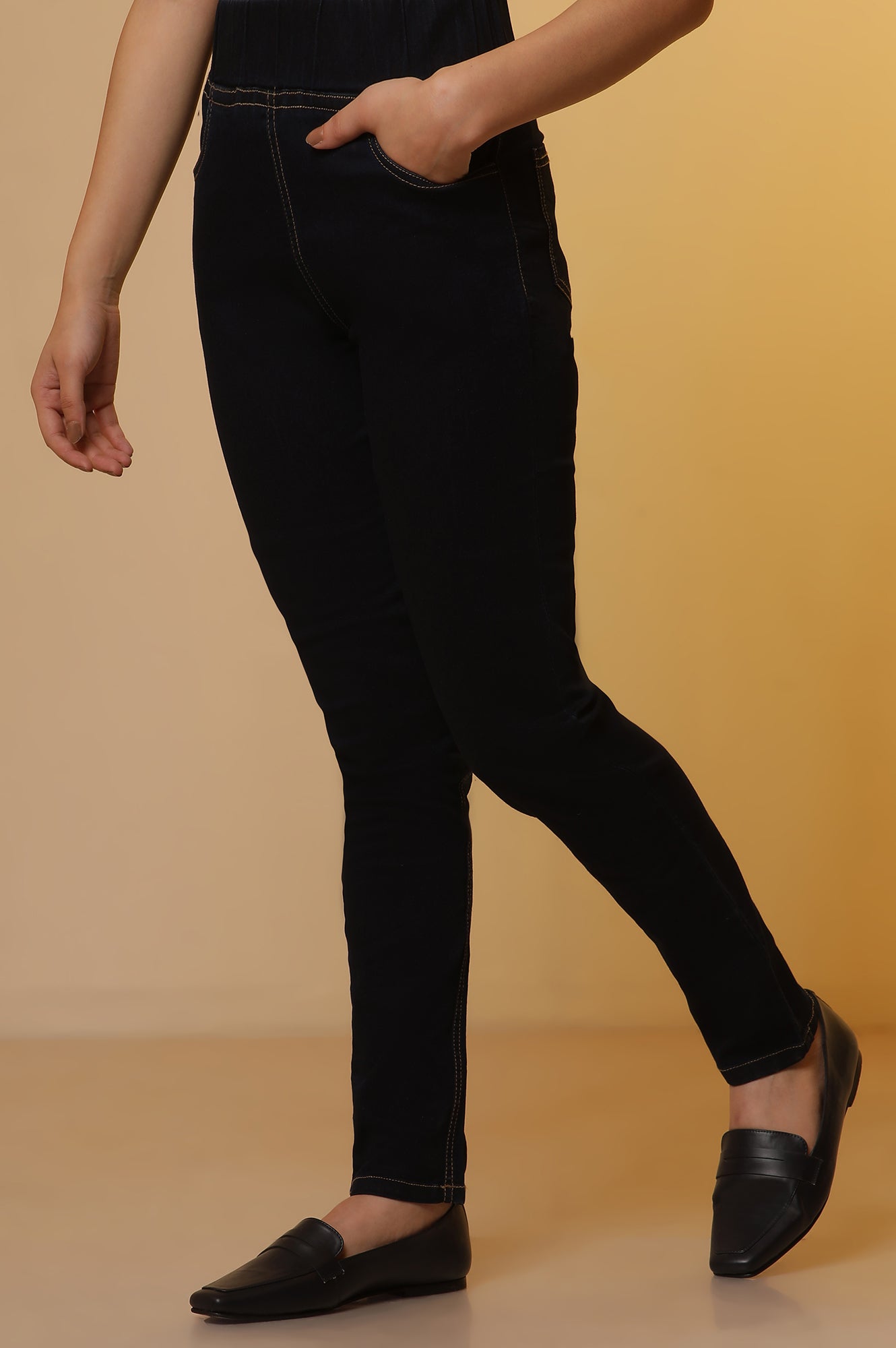 https://cdn.shopify.com/s/files/1/0776/0419/2550/files/24ONAS30320-701931_9.jpg?v=1769757082