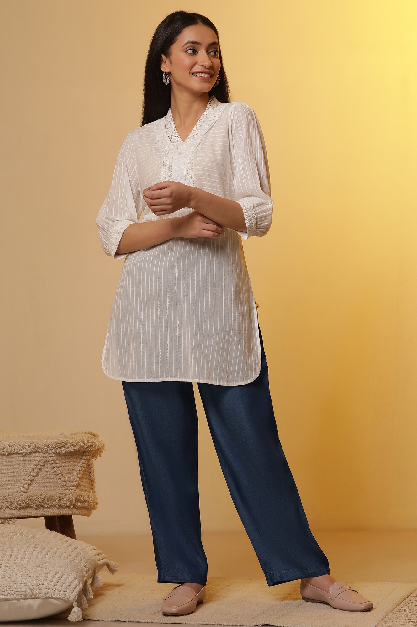 https://cdn.shopify.com/s/files/1/0776/0419/2550/files/24ONAS30336-605281_1.jpg?v=1769757873