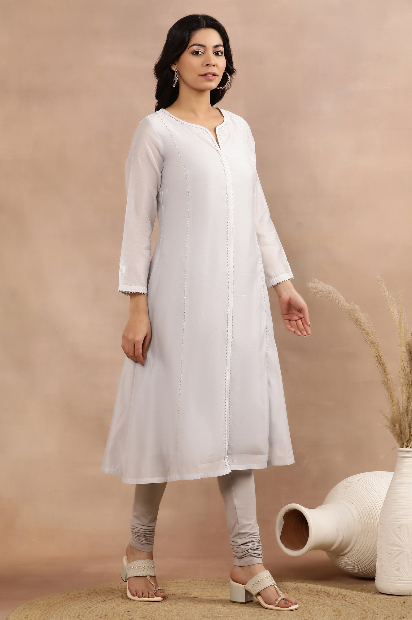 https://cdn.shopify.com/s/files/1/0776/0419/2550/files/24ONWS10283-220639_5.jpg?v=1721919753