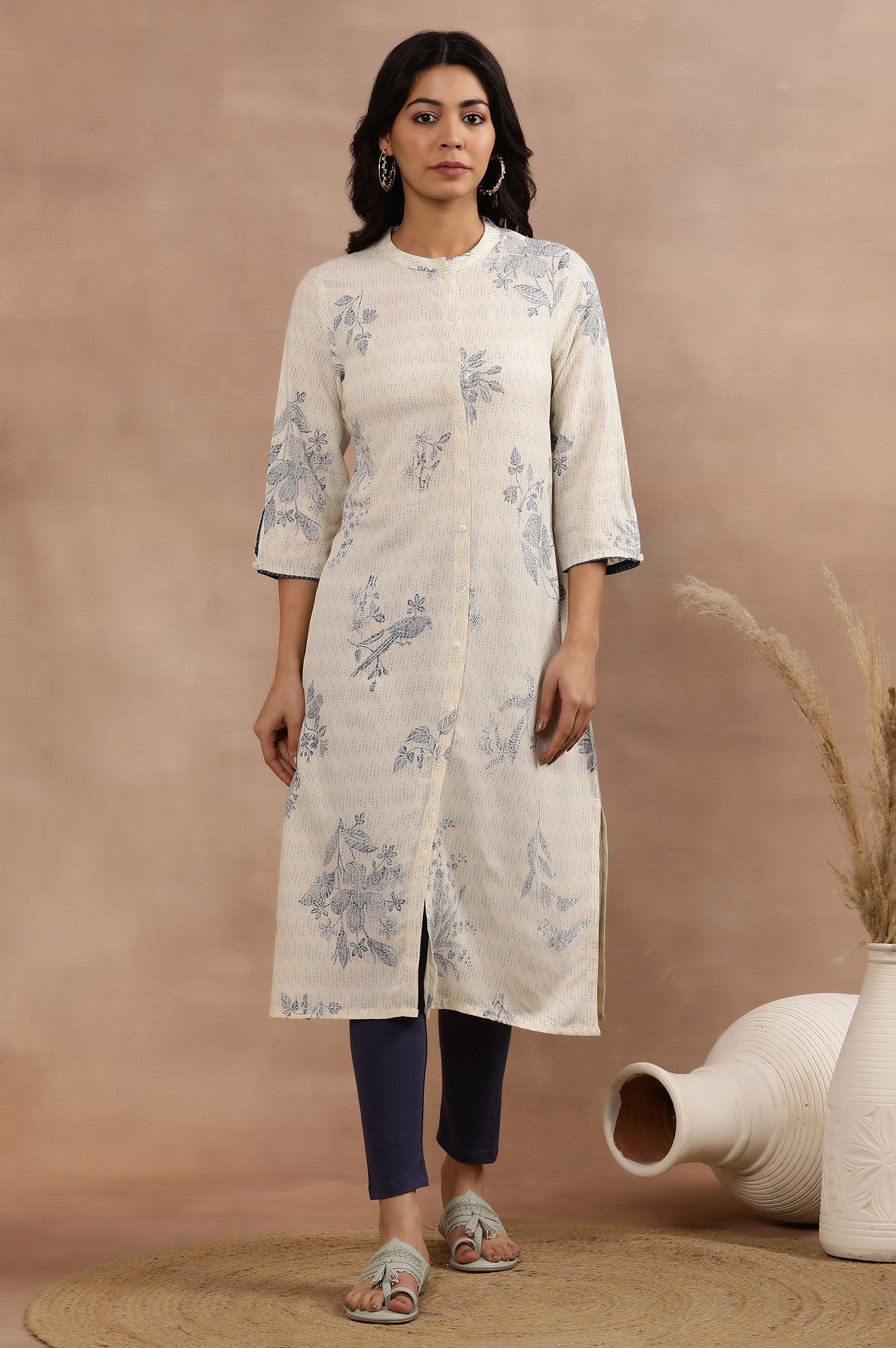 https://cdn.shopify.com/s/files/1/0776/0419/2550/files/24ONWS18088-118651_2.jpg?v=1721925919