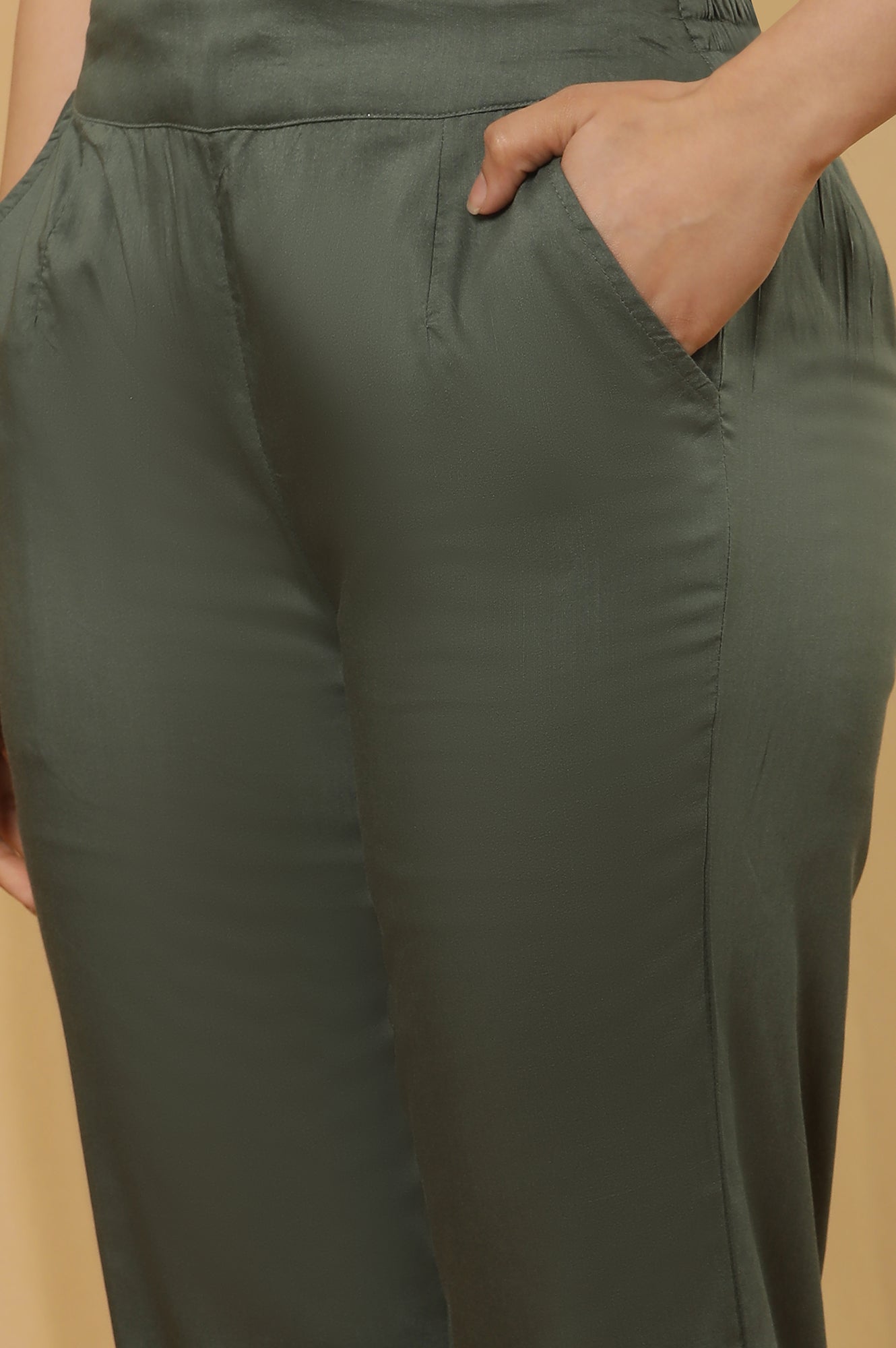 https://cdn.shopify.com/s/files/1/0776/0419/2550/files/24ONWS19068-120345_9.jpg?v=1721921516