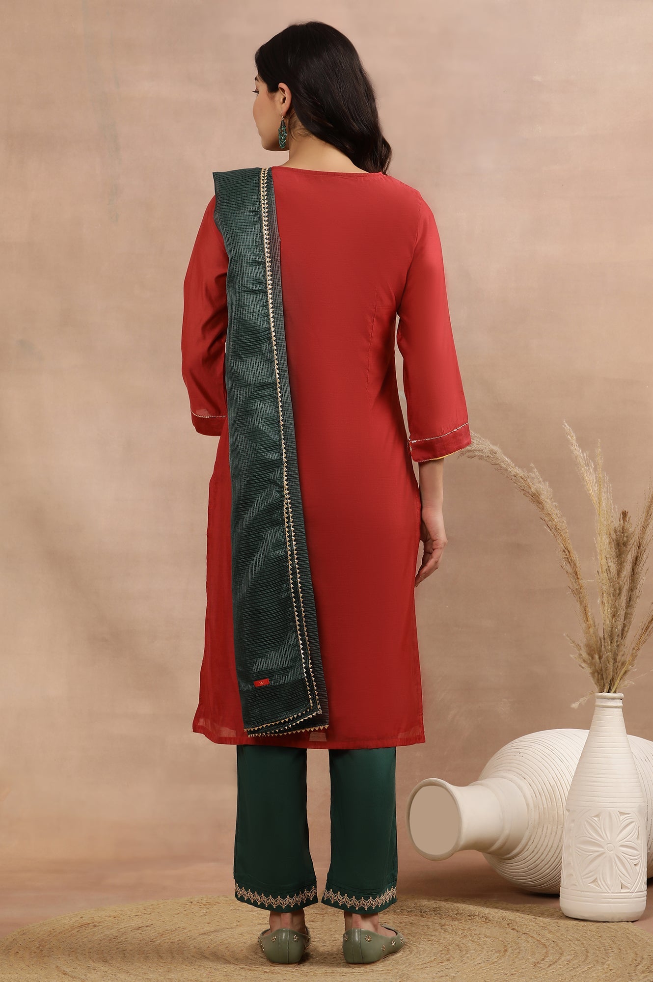 https://cdn.shopify.com/s/files/1/0776/0419/2550/files/24ONWS19985-220572_4.jpg?v=1721924453