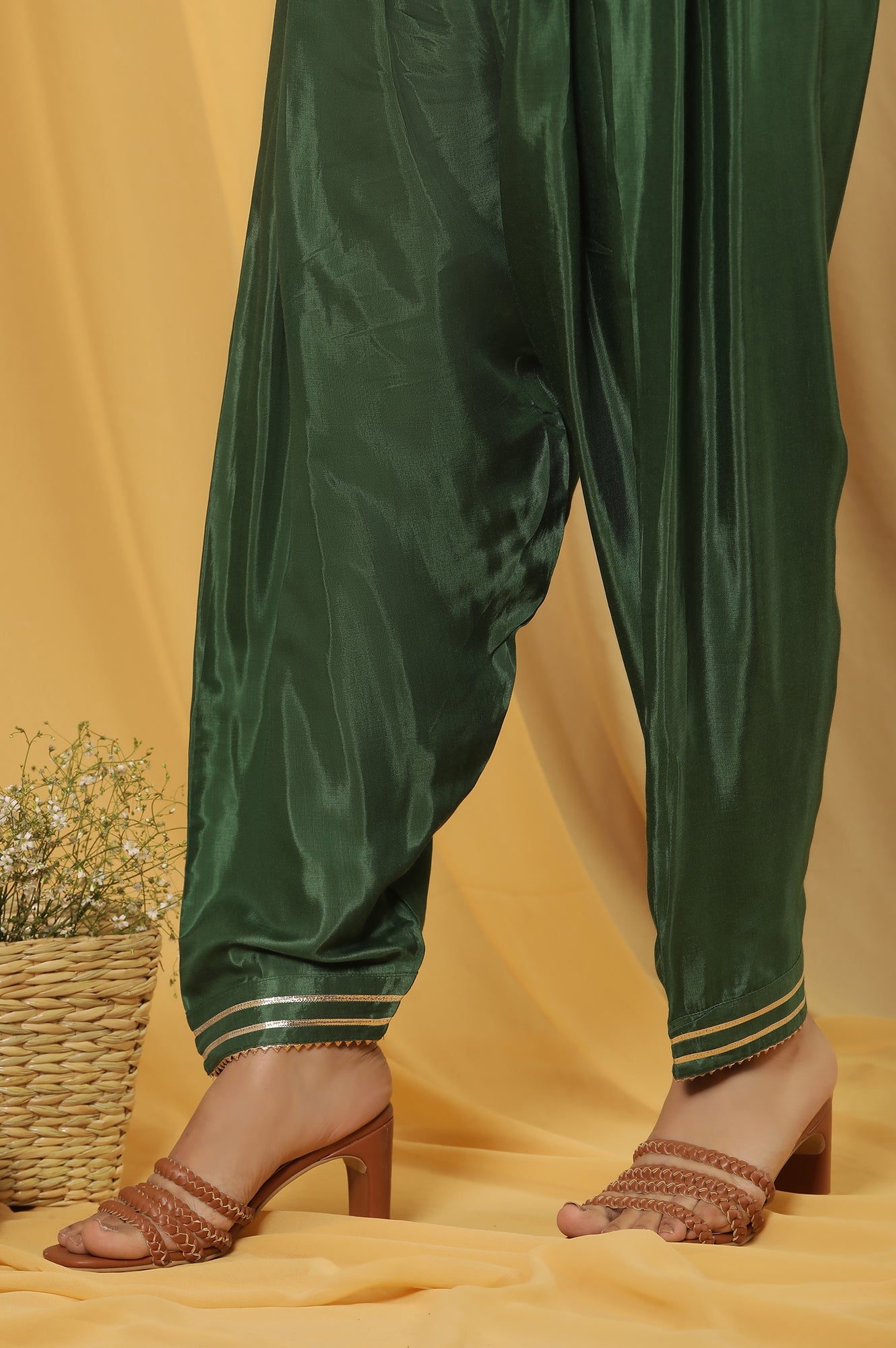 https://cdn.shopify.com/s/files/1/0776/0419/2550/files/24ONWS19986-122197_9_73e23fbf-2c18-4092-99c8-489da474cb68.jpg?v=1722138878