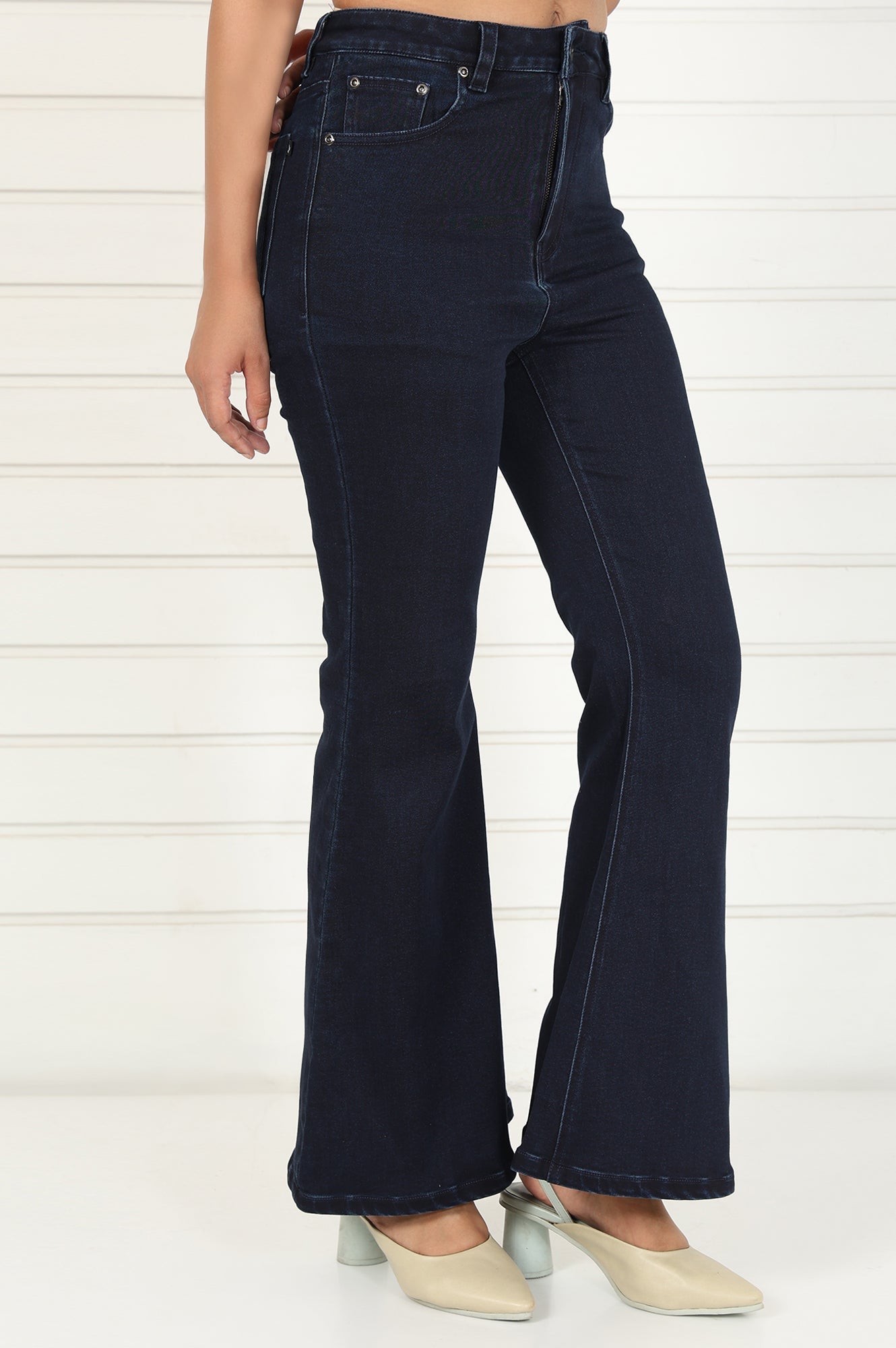 Blue Denim Lycra Mid Rise Ankle Length Flared Pants