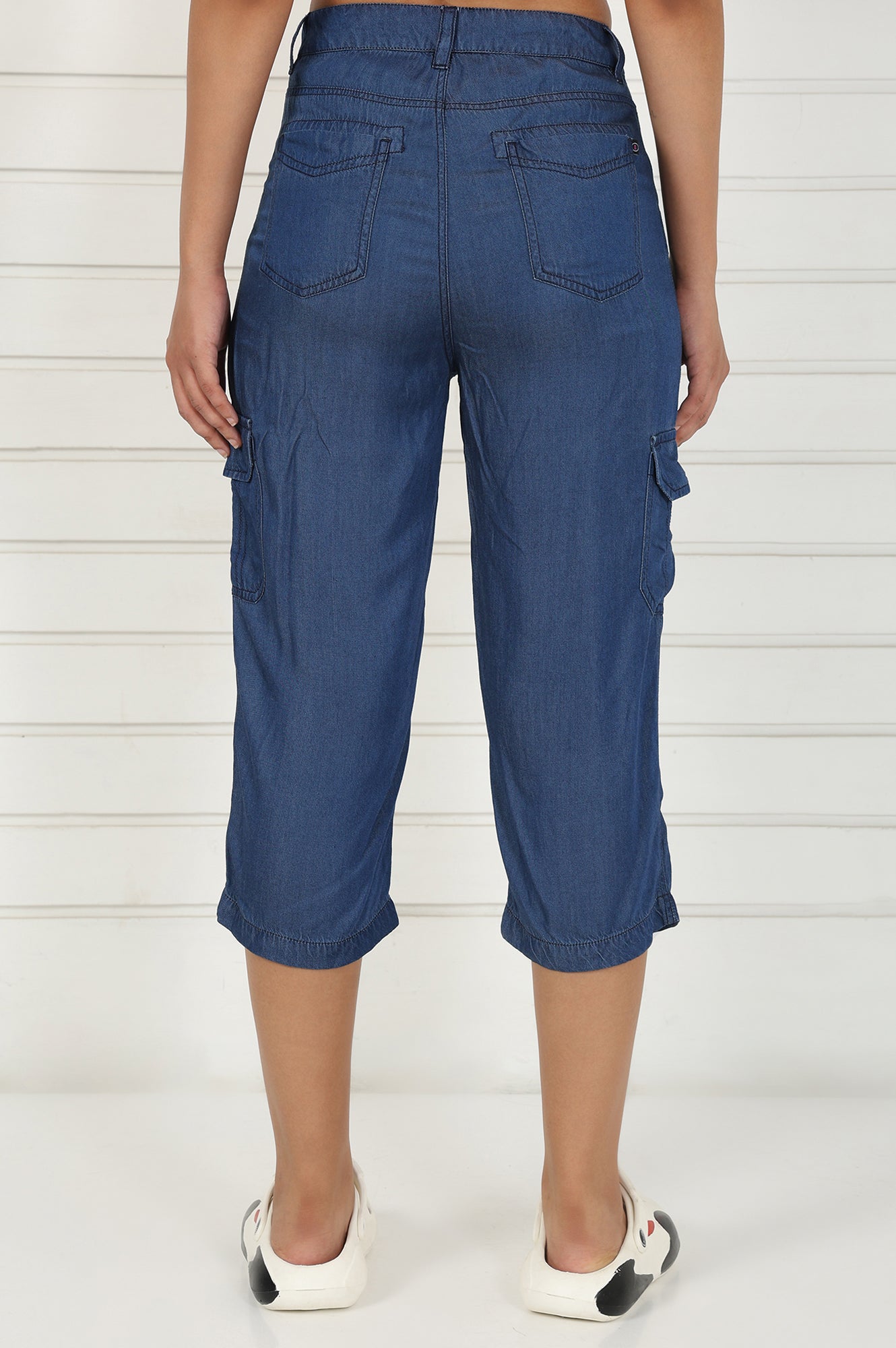 Blue Linen Lyocell Mid Rise Calf Length Capri