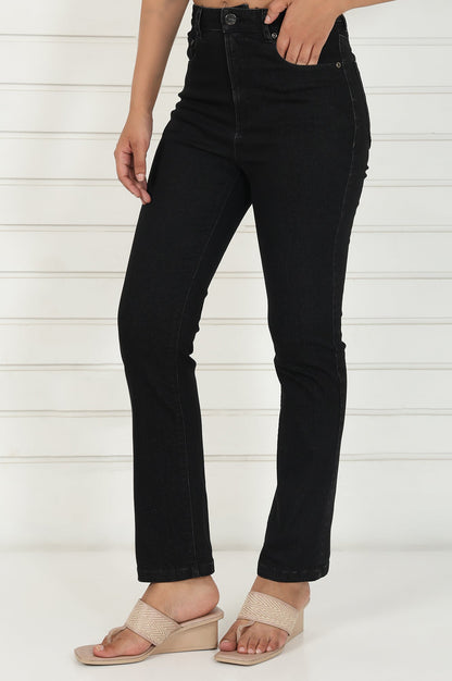 Black Denim Lycra Mid Rise Ankle Length Straight Pant