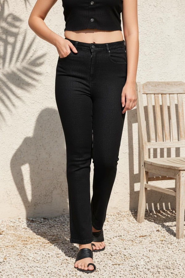Black Solid Straight Denim Jeans