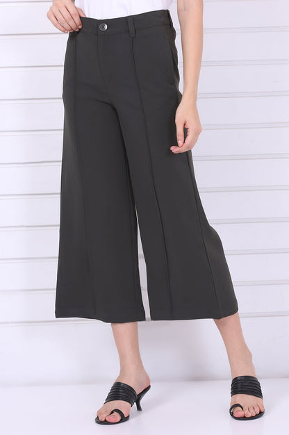 Green Solid Calf Length Culottes